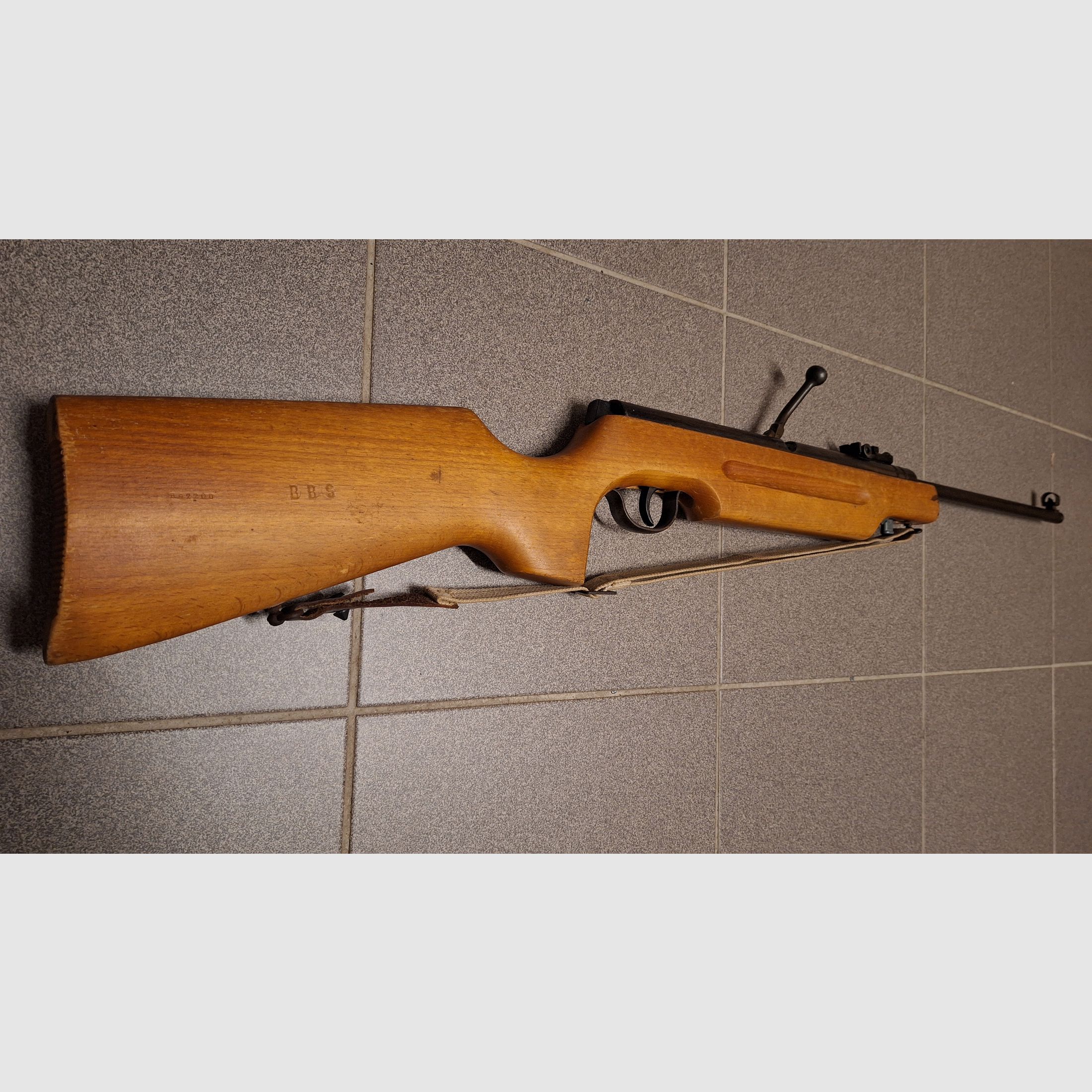Haenel Suhl 310 DDR-Luftgewehr mit Sportschaft+8er Magazin!