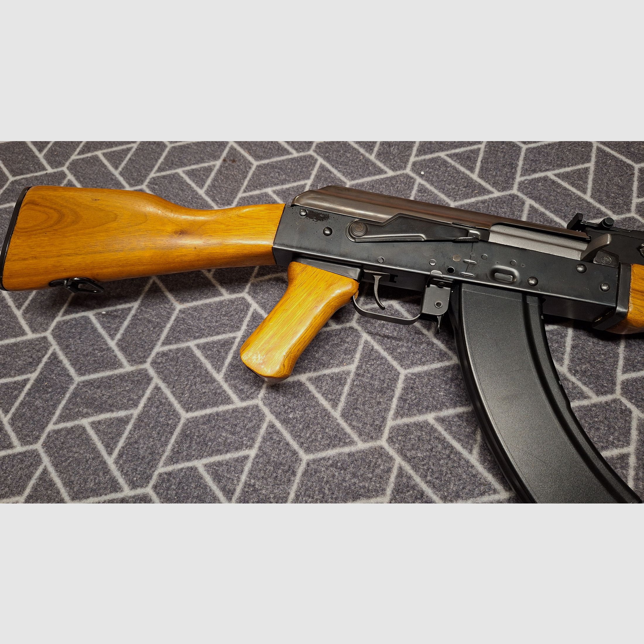 Kalashnikov AK47 4.5mm BB Co2 NEW!