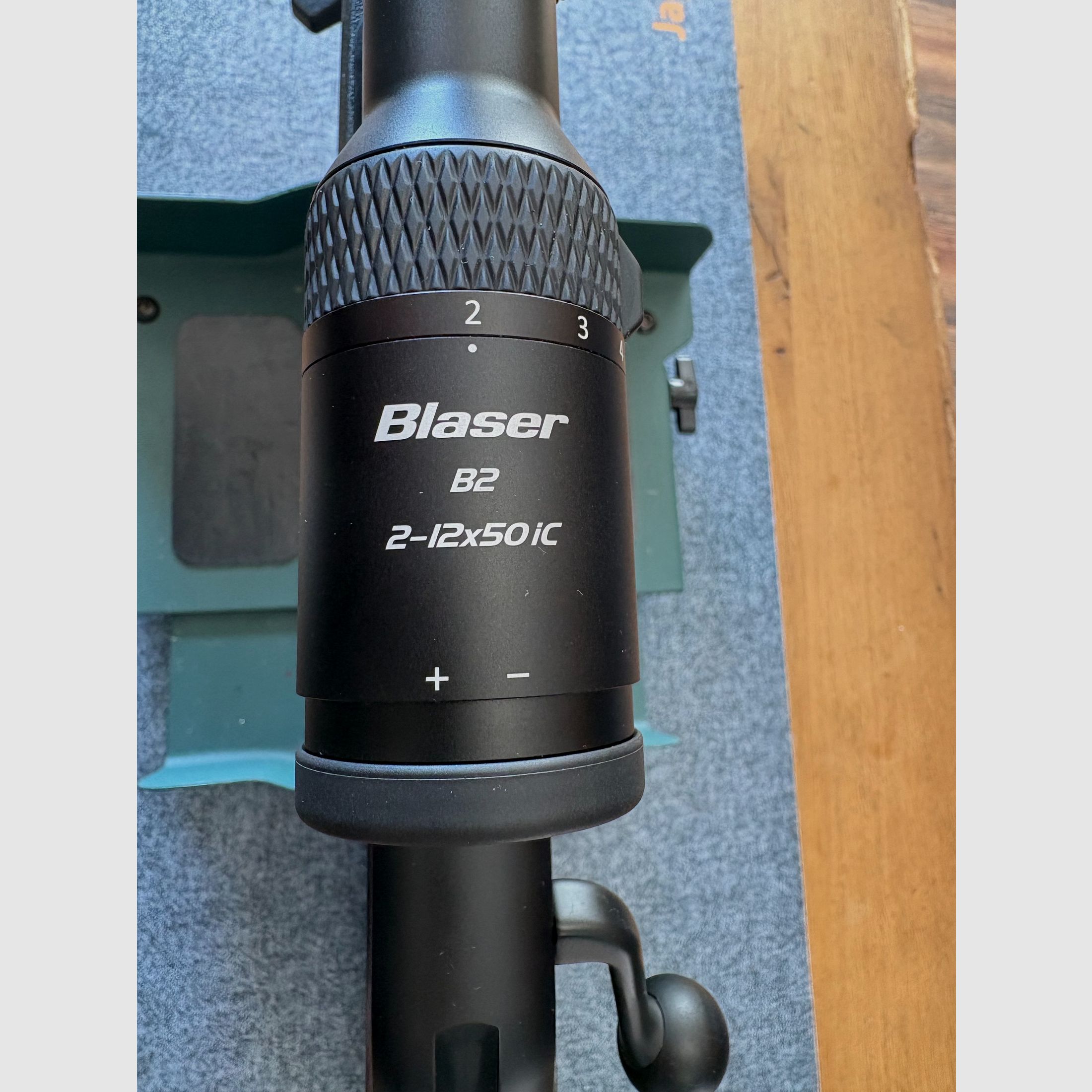 KOMPLETTANGEBOT: Blaser R8 Professional 7x64 – Kanneliert | Gold-Akzente NEUES Blaser B2, Bild 5 von 6