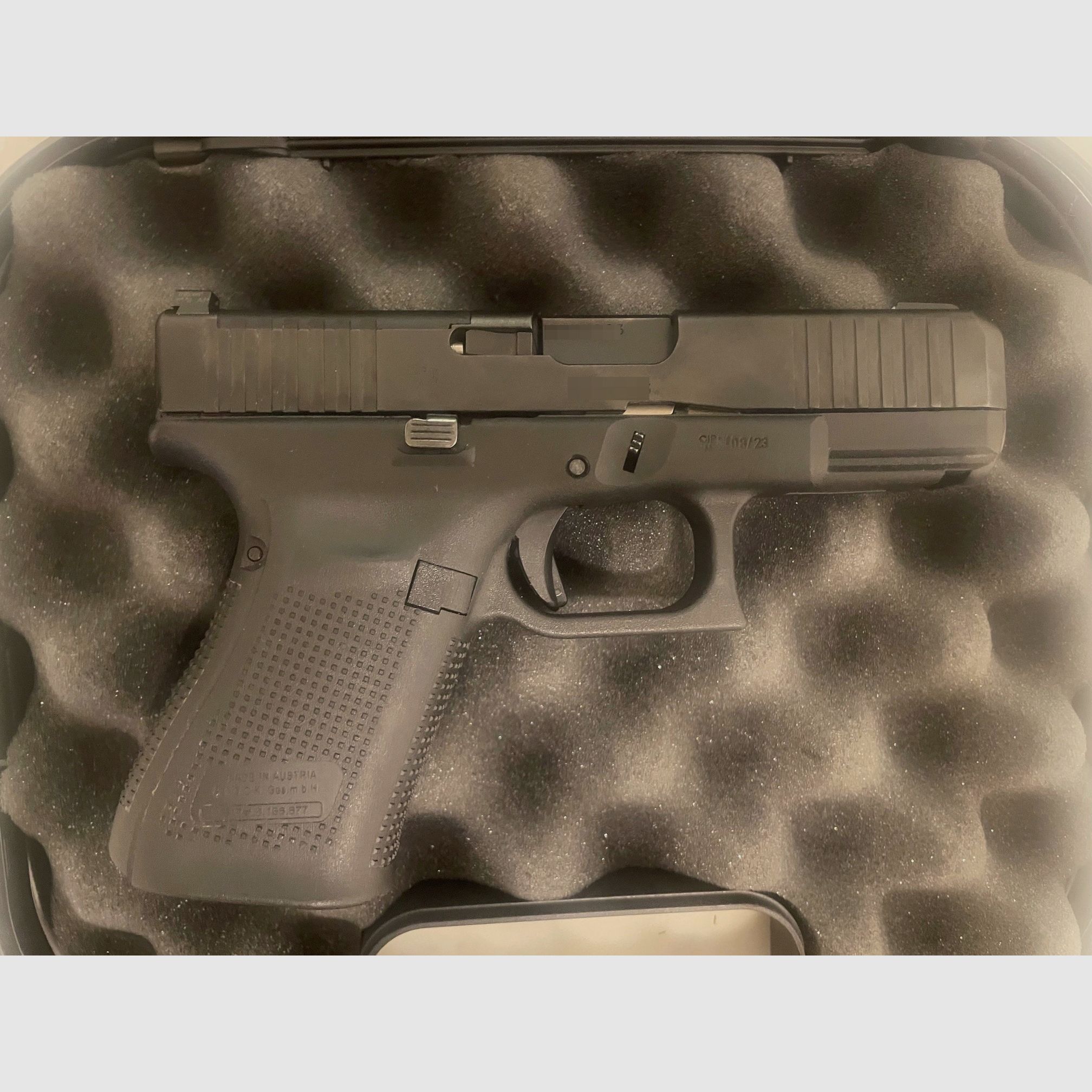 Glock 19 Gen 5 MOS + Trijicon Kimme Korn leuchtend + Magazin