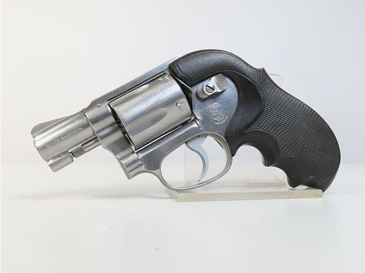 Smith & Wesson 60