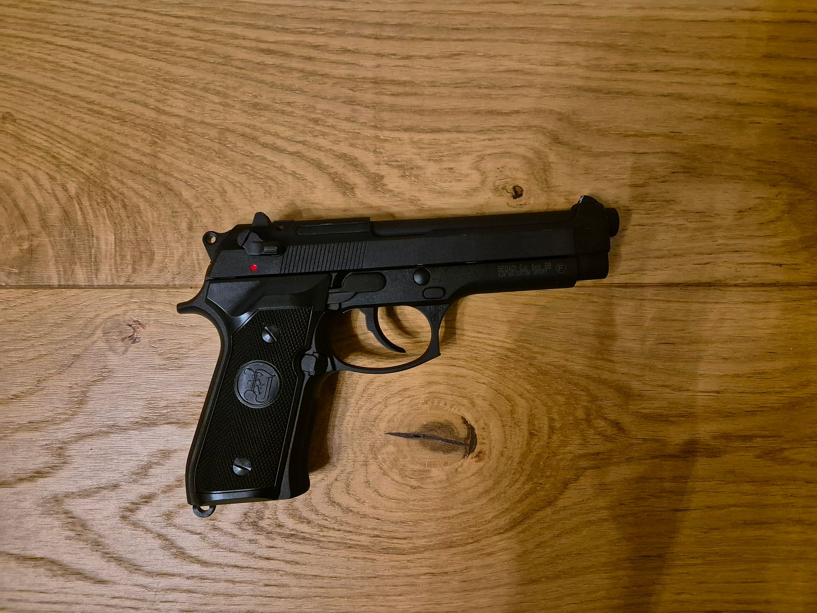 8KJW M9 GBB, black, CO2 version