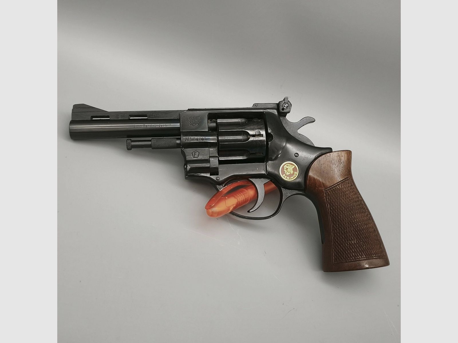 Revolver Weihrauch Arminius HW4 4" 4mm RF Long "Sans besoin" #139 4mmRF Long