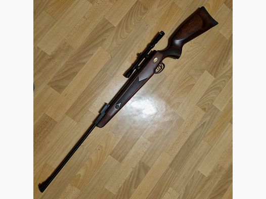 Norica Marvic Gold, 4,5 mm, ZF 3-7x20, Holzschaft