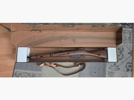 WinGun Mosin-Nagant M44 CO2 karabin powtarzalny 6mm BB w drewnianym wykończeniu