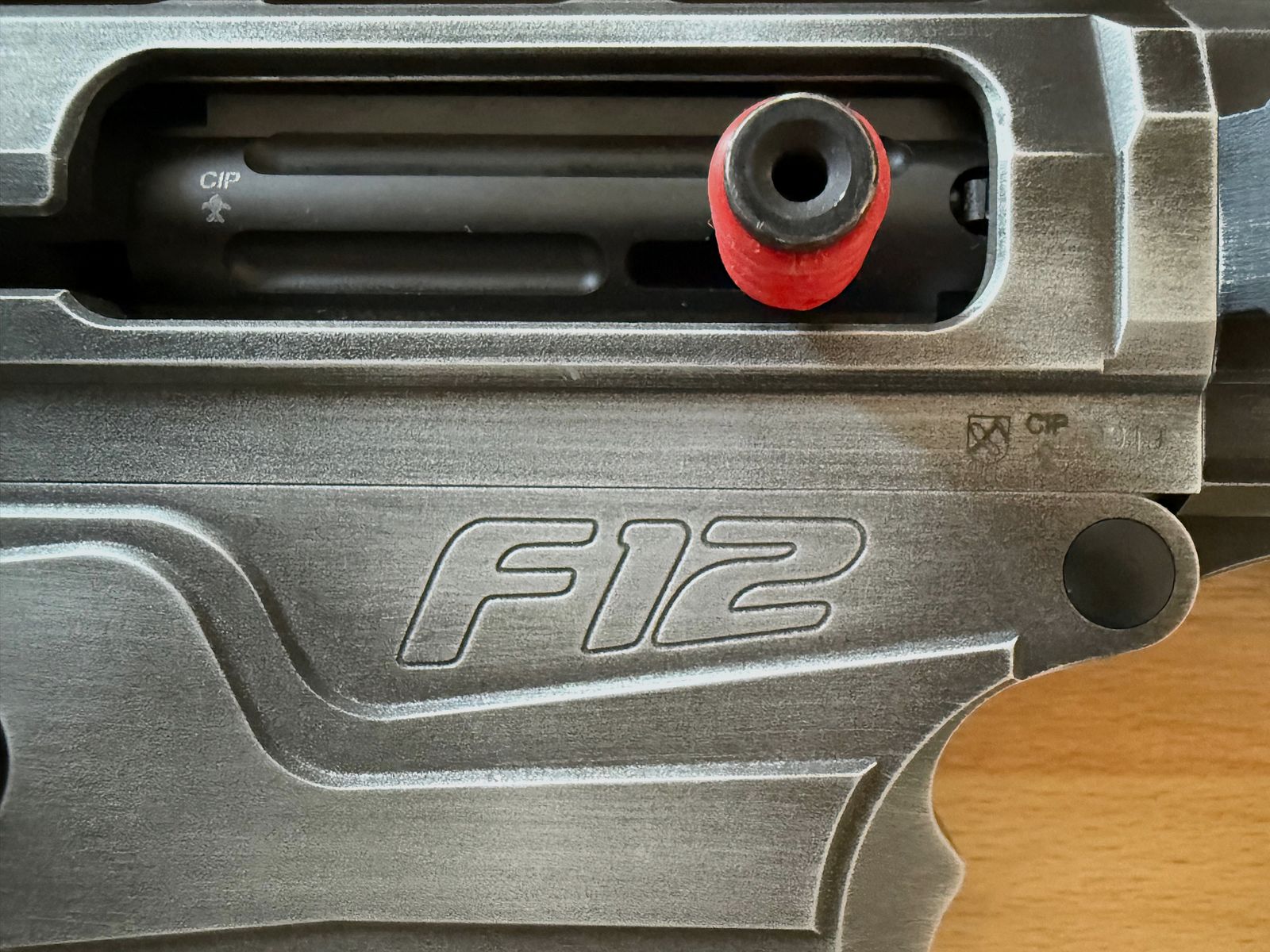 Typhoon F12 Maxi DC Satin escopeta semiautomática con cargador de caja