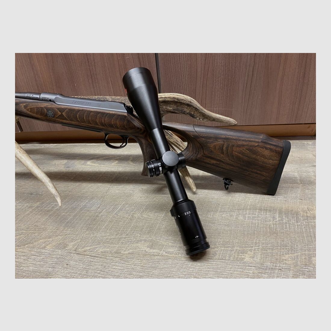 Sauer 101 GTI, mit Leica Amplus 6 2,5-15x56 i