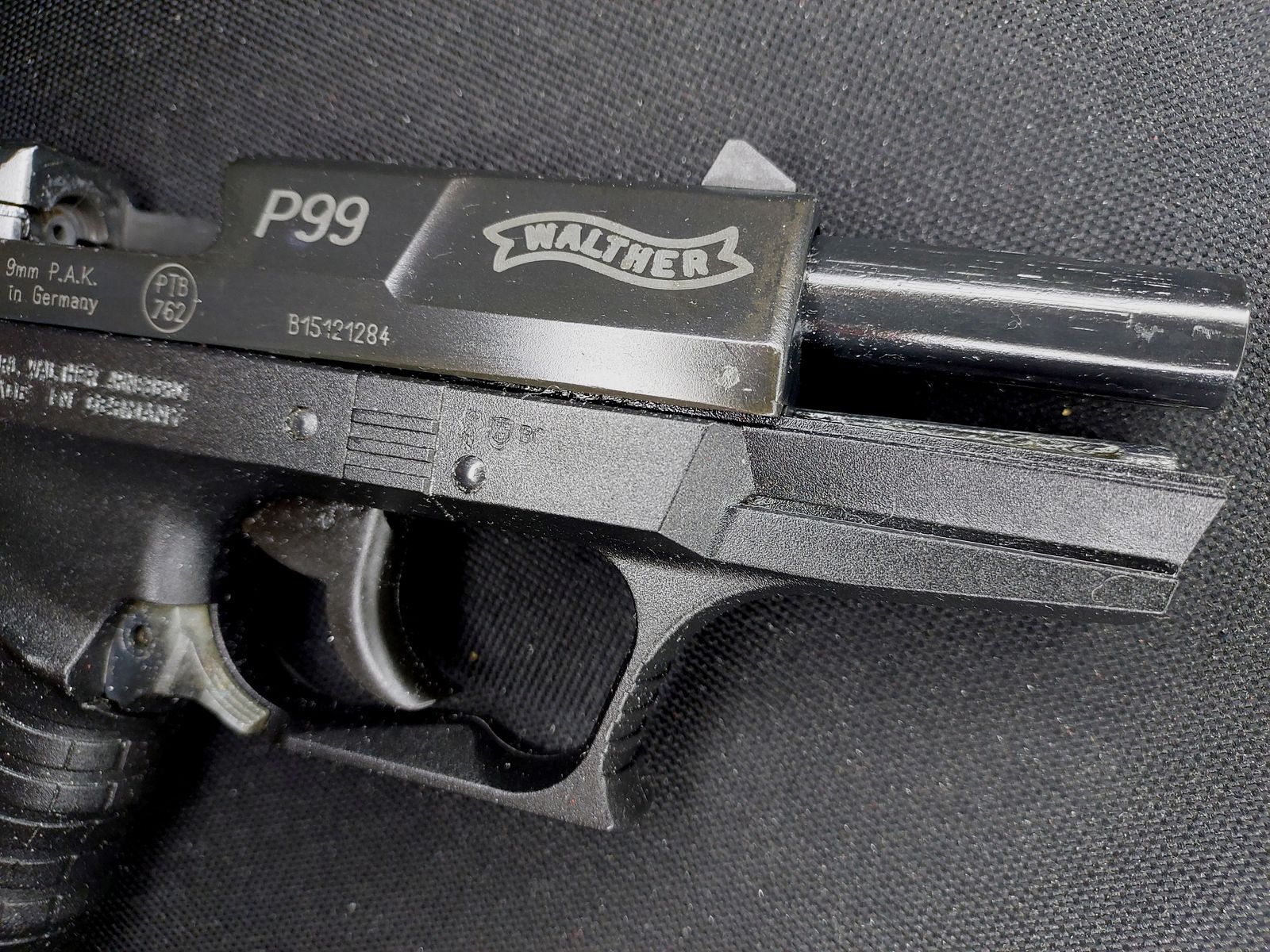 Walther P99 blank firing pistol 9mm P.A.K. (PTB 762) P 99