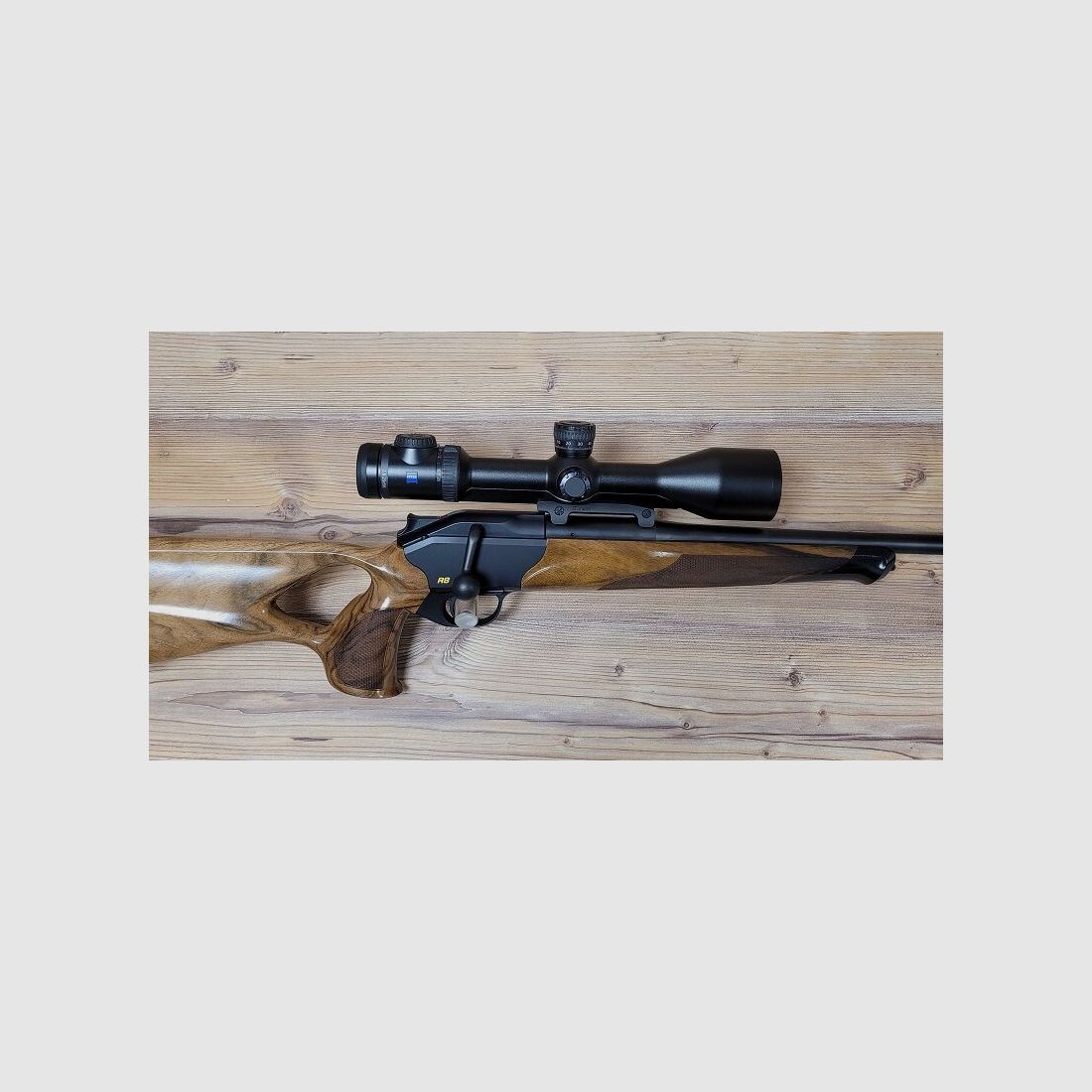Blaser R8 Success HK 4 mit Zeiss V8 2,8-20x56M ASV H