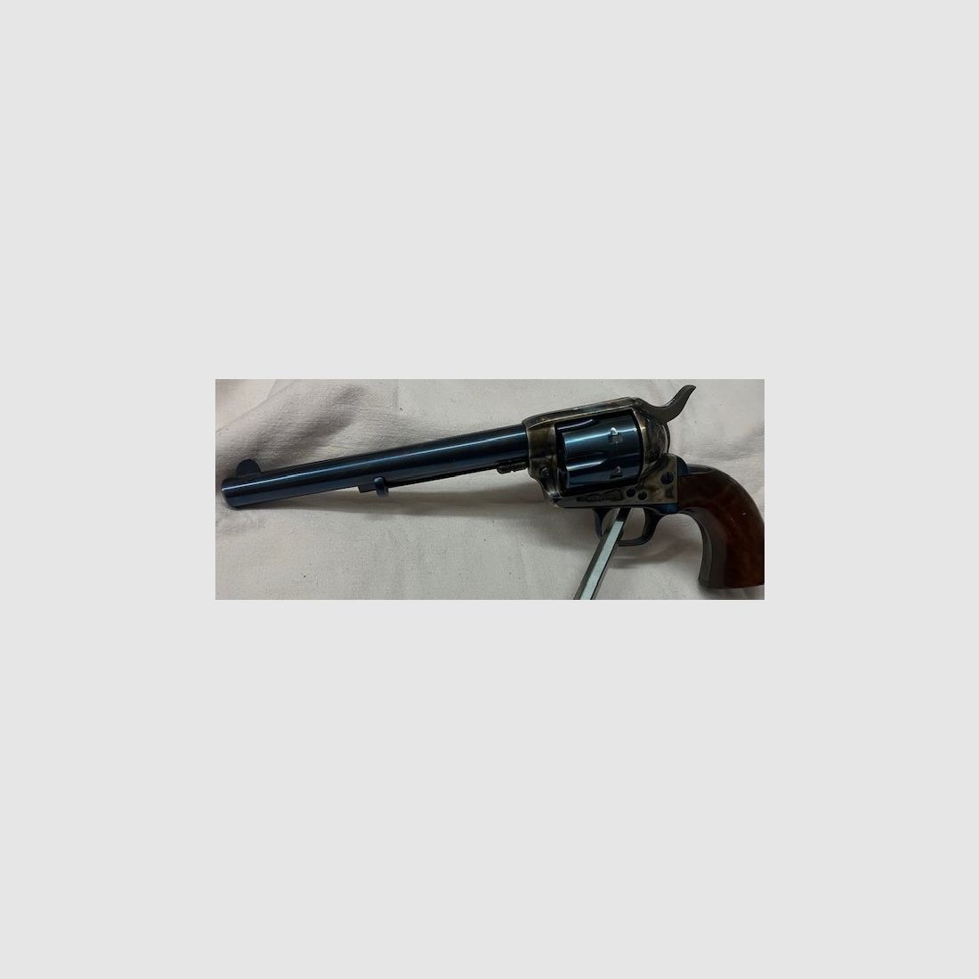 Raridad "HEGE Mod. Army 1873, Cal. .45 corto Knall" Raridad