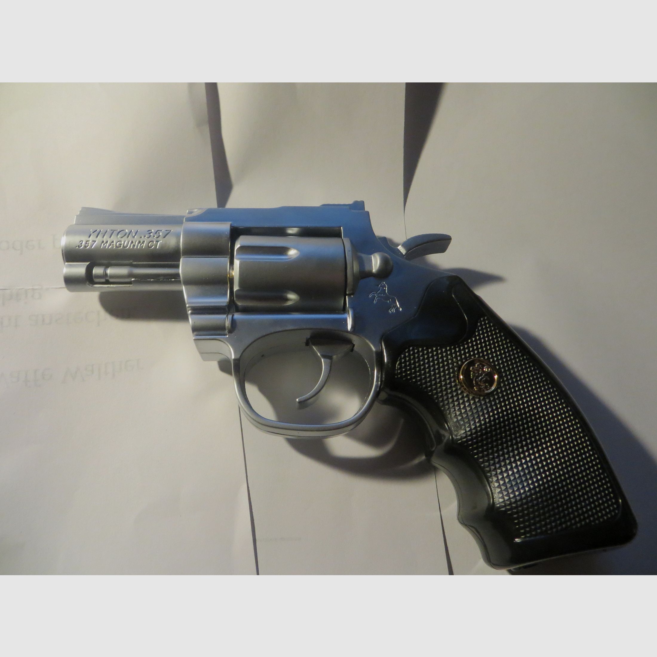 Accendino a gas Colt Replica