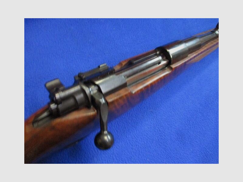 Herhalingsgeweer Frankonia luxe met combinatie-trigger en boringen op de M98-huls