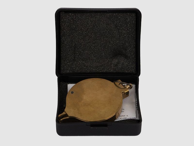 SpiralfĂ¶rmiger ZĂĽndhĂĽtchensetzer Gewehre und Pistolen mit Dose