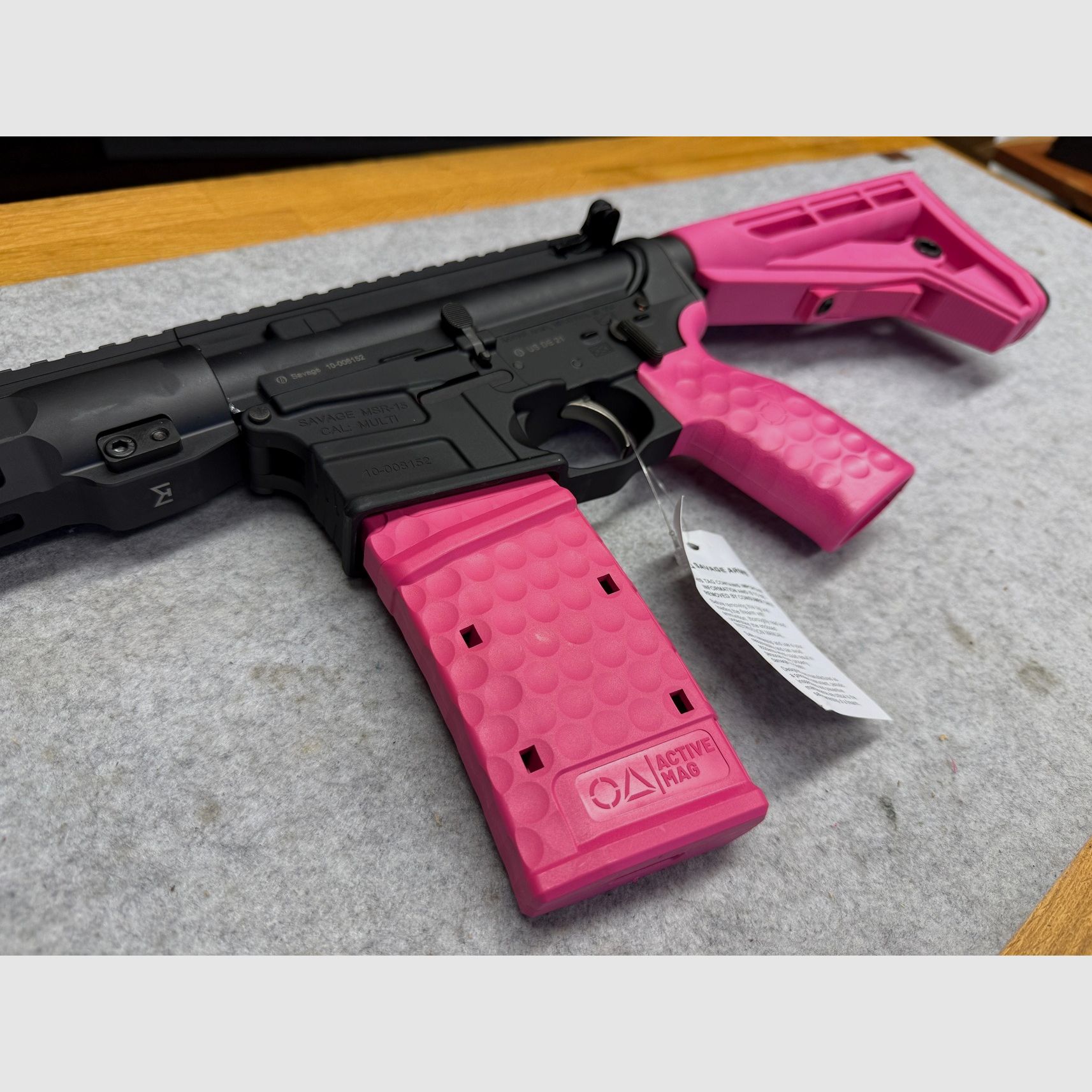 SAVAGE MSR-15 Recon Gen. 2 en calibre .223 Remington 16,75" cañón Edición Pink Lollipop