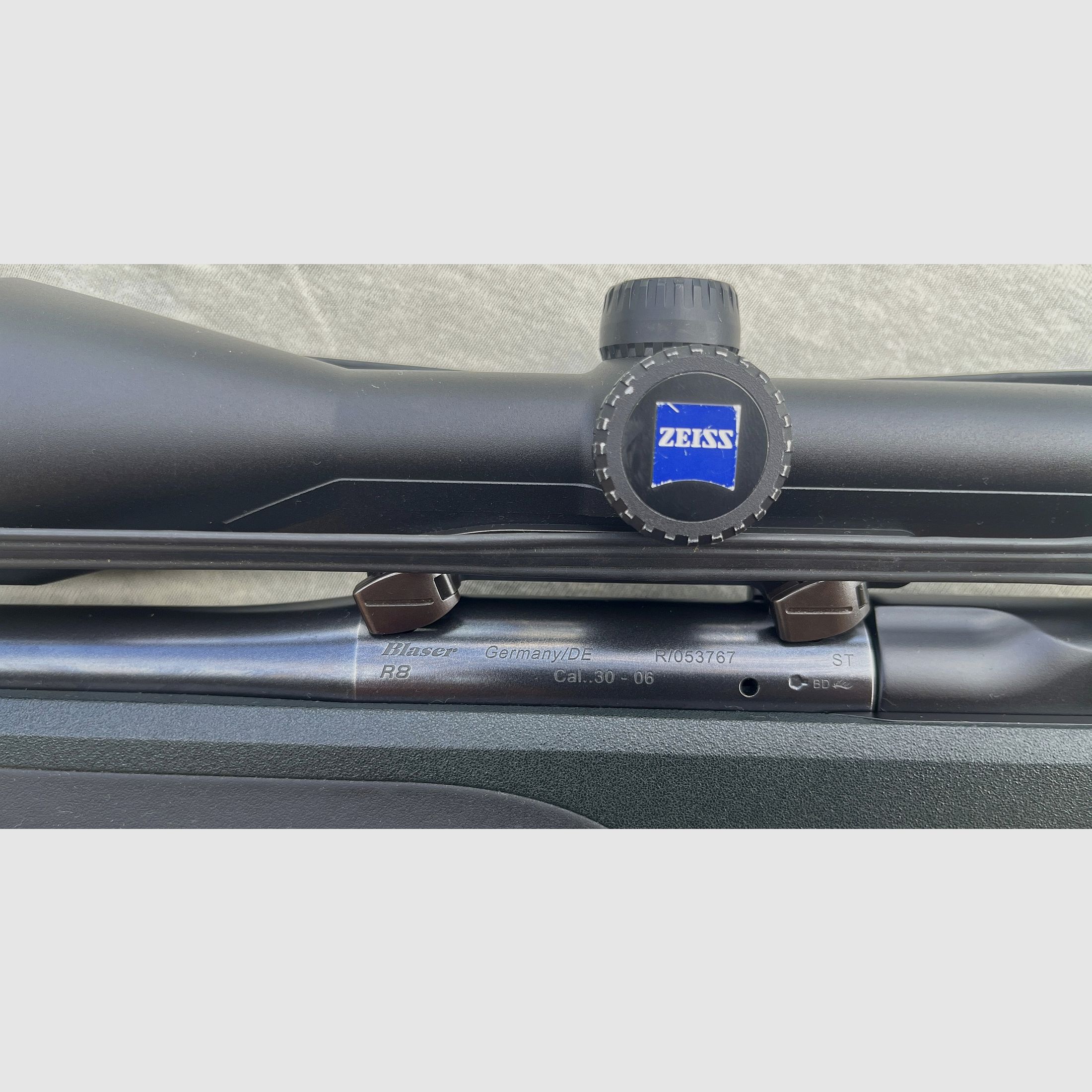 Blaser R8 Professional Links .30-06 Zeiss-ZF A TEC-SD