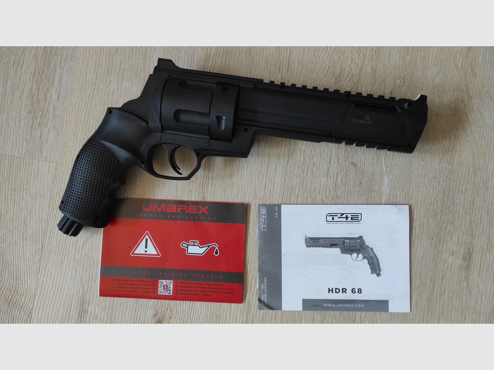 T4E HDR 68 CO2 RAM Revolver Kal. .68 zwart voor Home Defense / Training incl. 2 reserve trommels