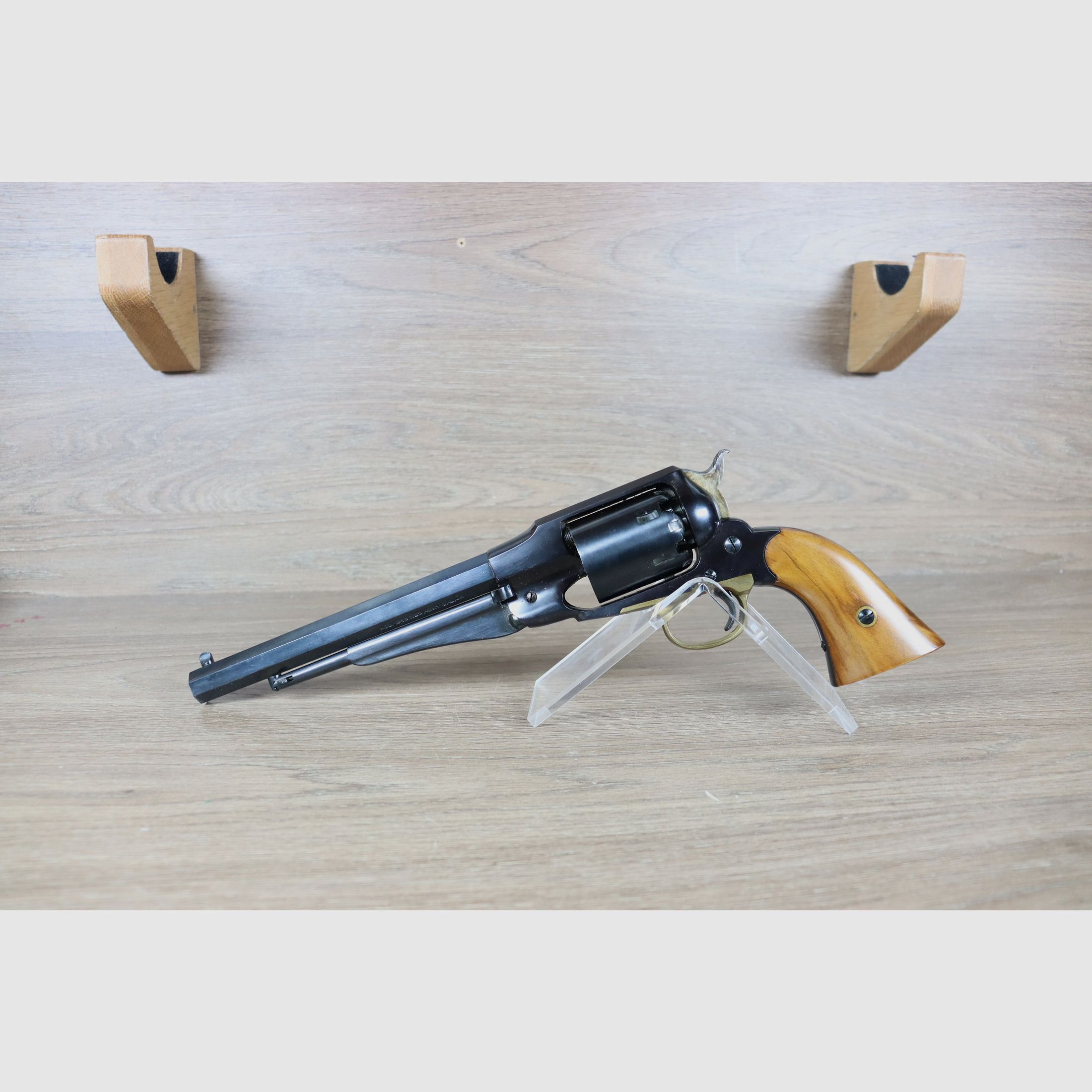 1858 Remington, immagine 3 di 3