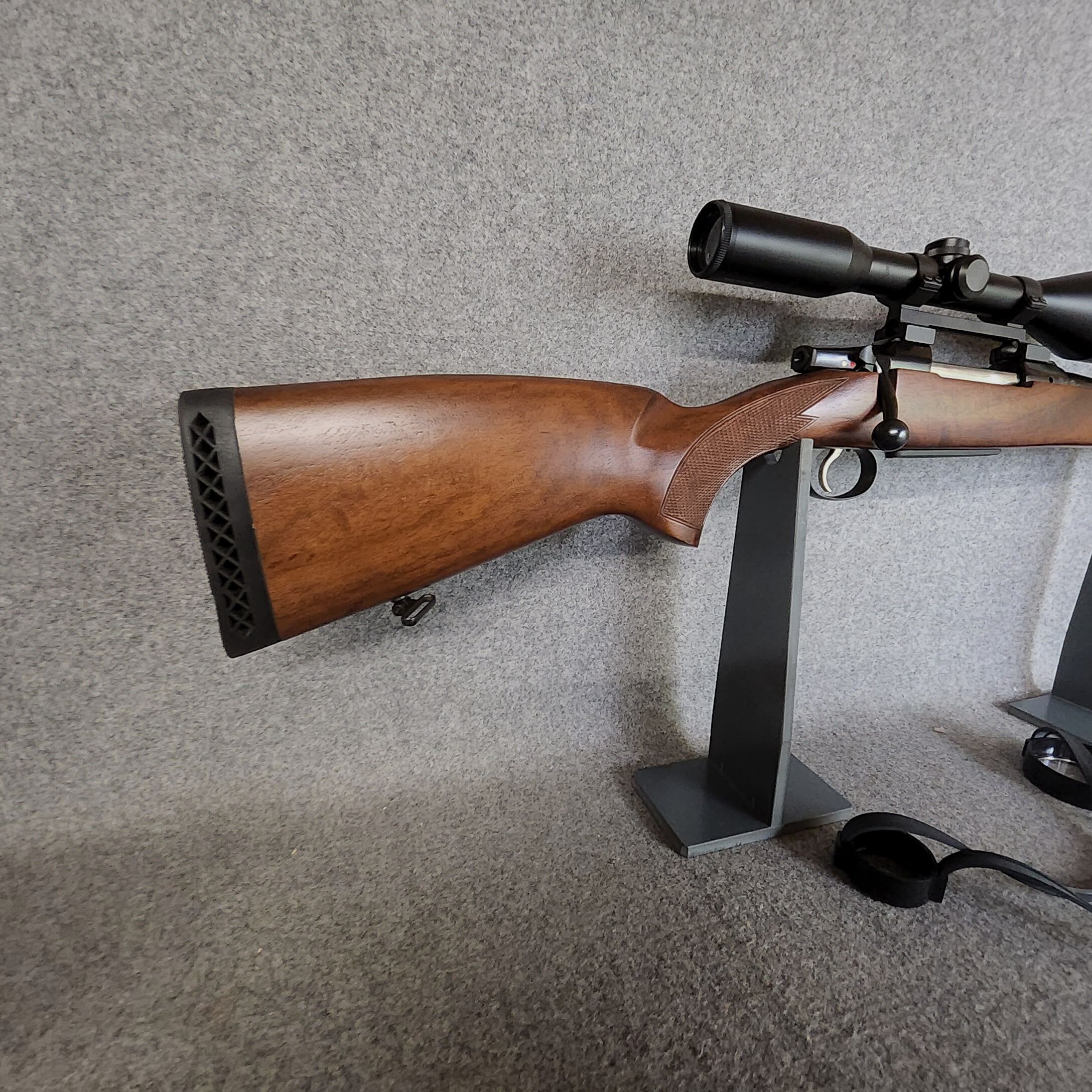 CZ-	 550