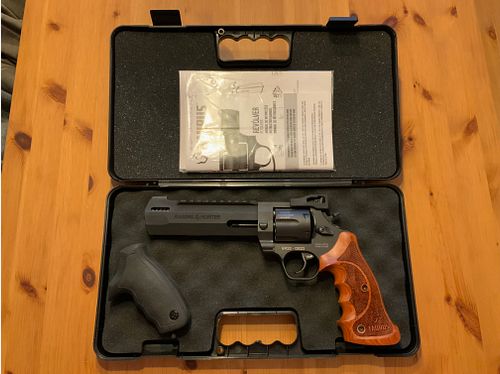 Revolver TAURUS Raging Hunter .44 Rem. Mag., 6 3/4“, mat-zwart