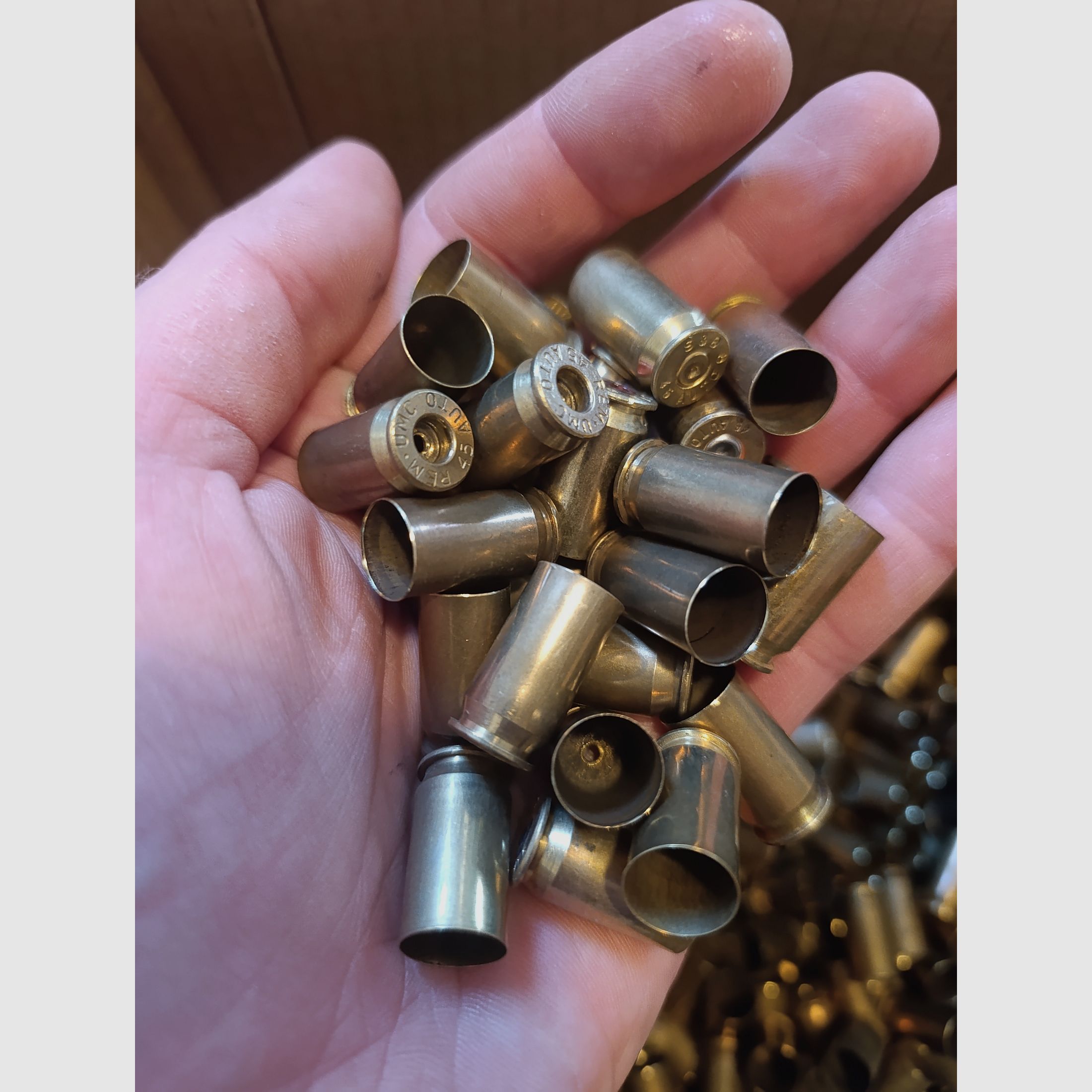 2800 casquillos casquillos de latón . 45 ACP (calibrados y encendidos)