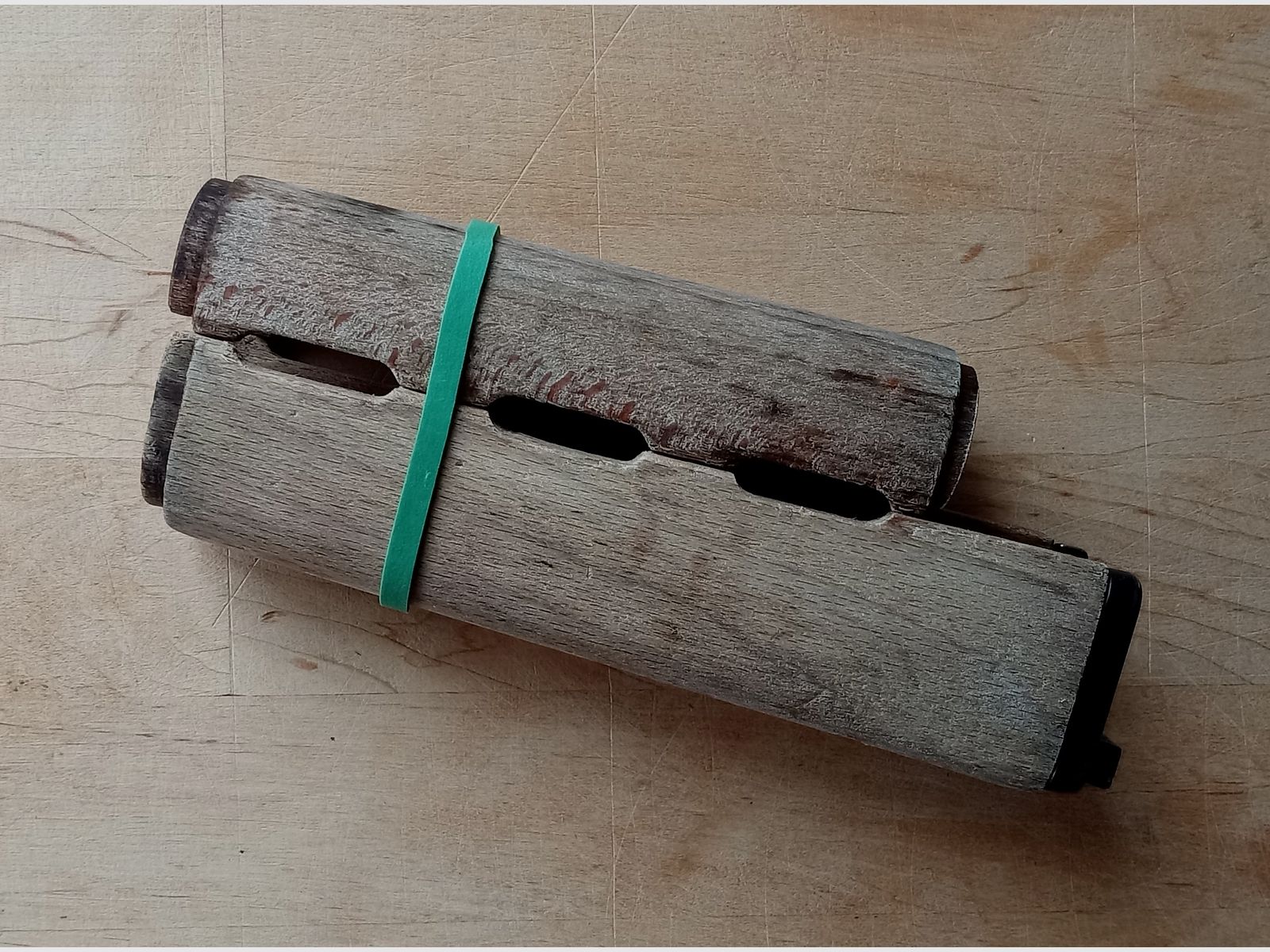 #4 Geisterhafter M70 Handschutz / Zastava Yugo AK Vorderschaft inkl. Steel Ferrule  // wohl auch geeignet für LCT