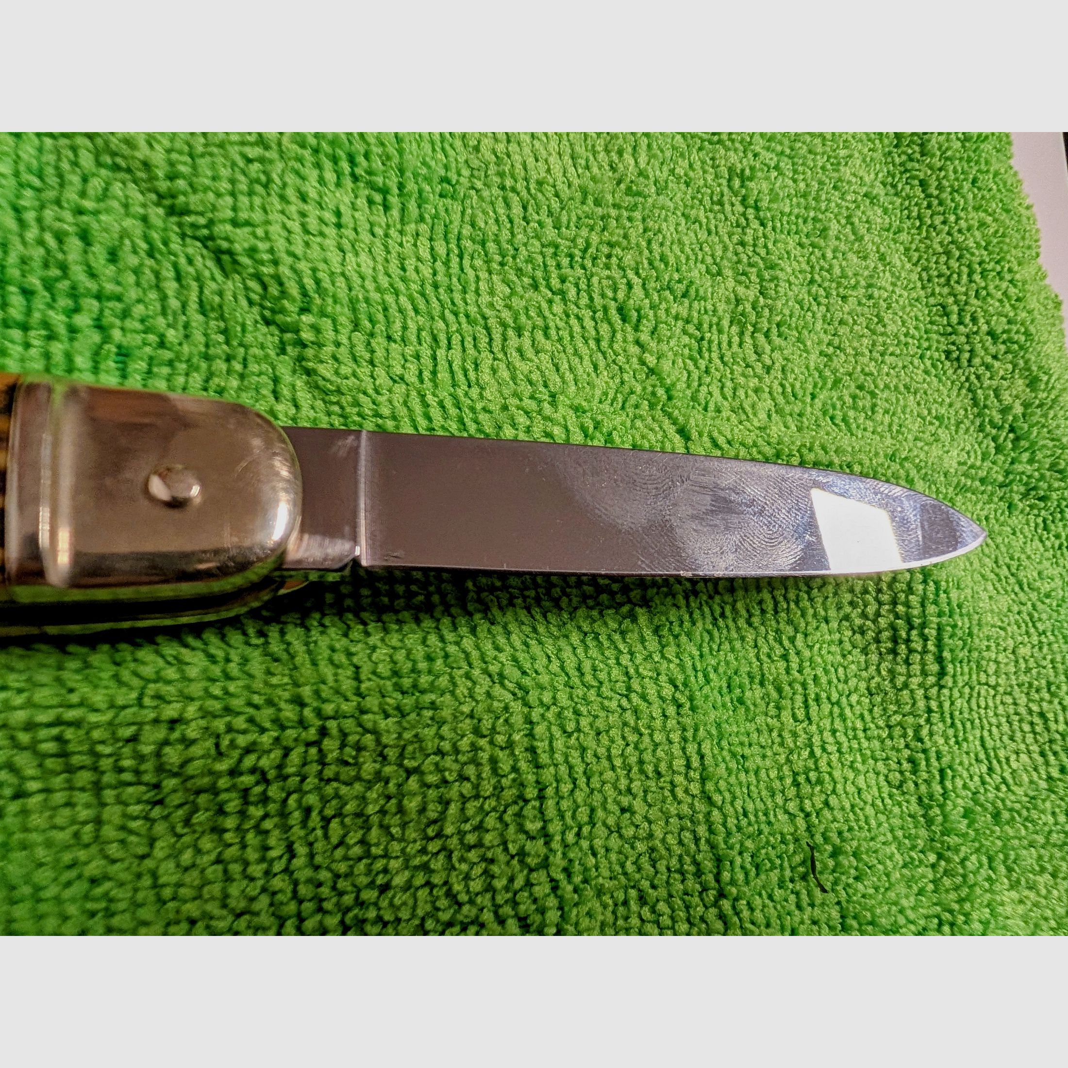 Böker Tree Brand Classic lever action knife – genuine stag horn, unpolished (blade 8 cm, compliant with weapons law)