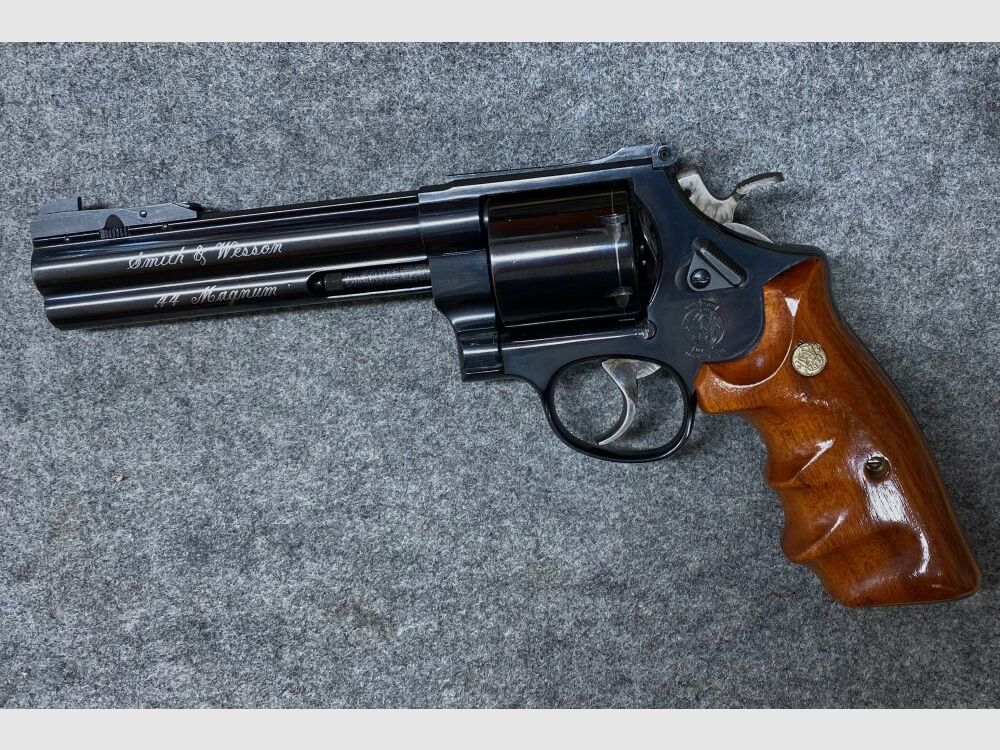 Smith & Wesson 29 Hunter .44RemMag