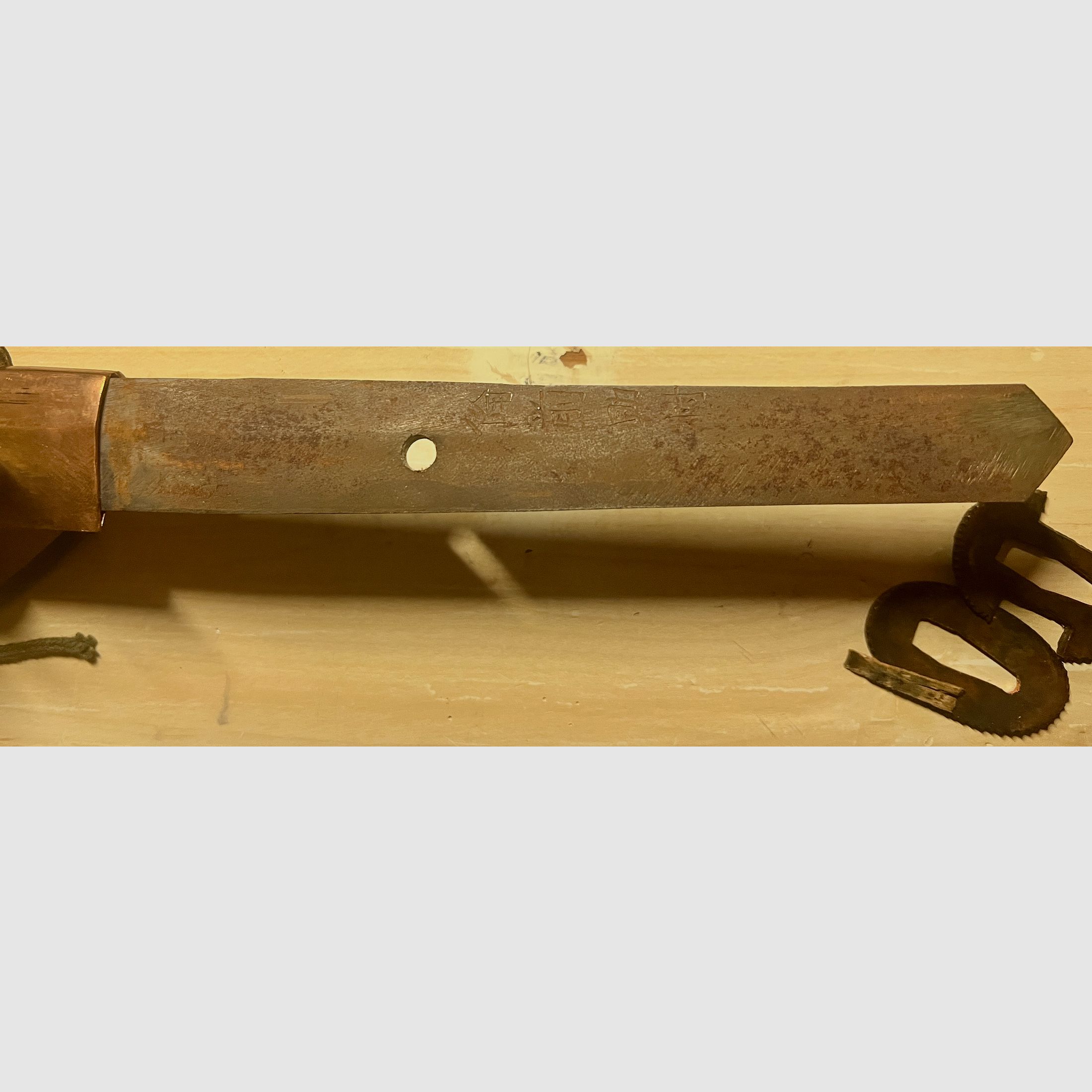 Autentyczny japoński oficerski katana (Shin-guntō Typ 98) z II wojny światowej z podpisanym ostrzem Kanemune., zdjęcie 9 z 9