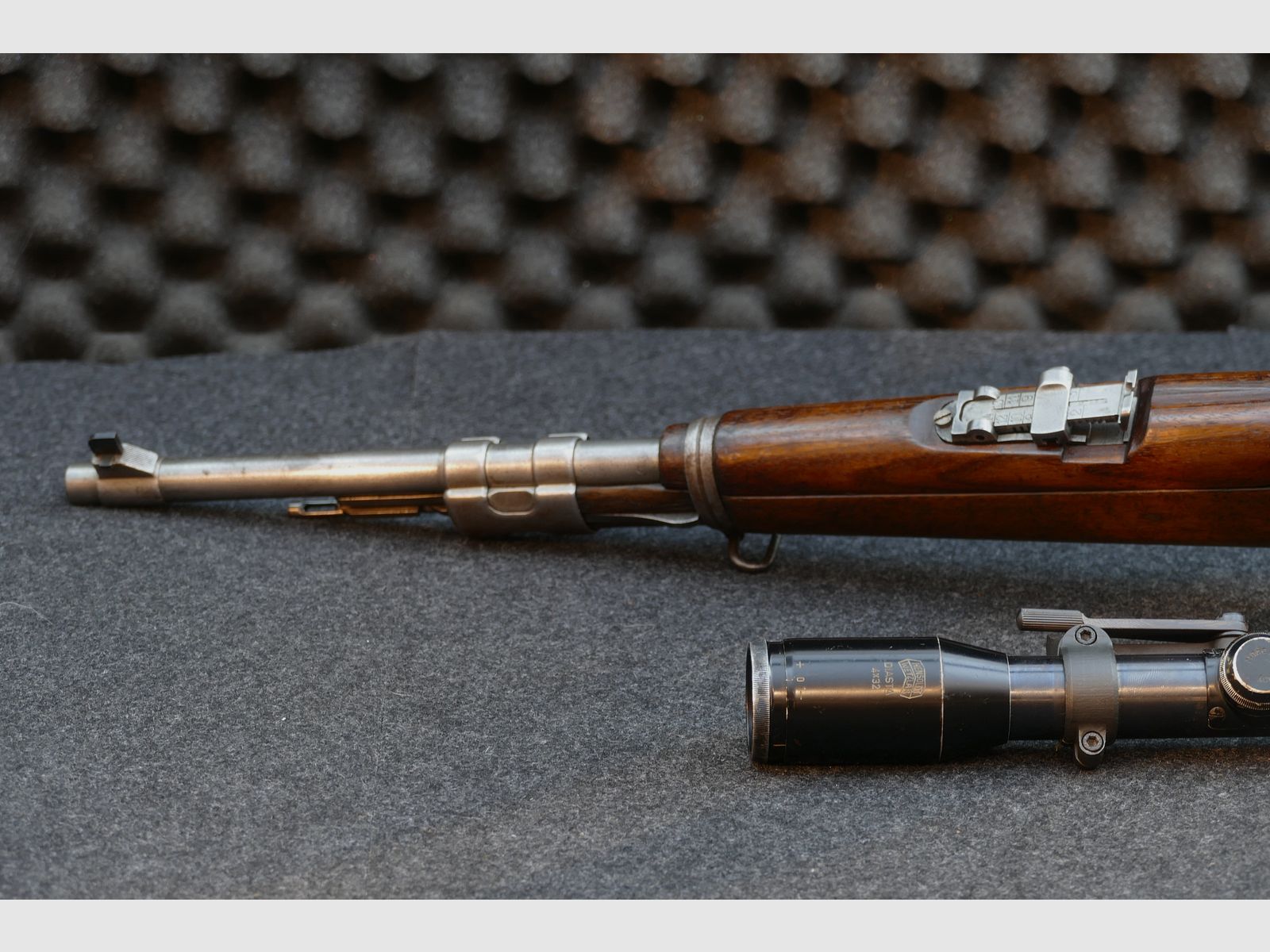 Kurzkarabiner Kurzgewehr „Kolumbien“ — FN-Typ, .30-06 Springfield, mit Seitenmontage