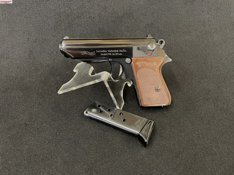 Halbautomatische Pistole Walther PPK