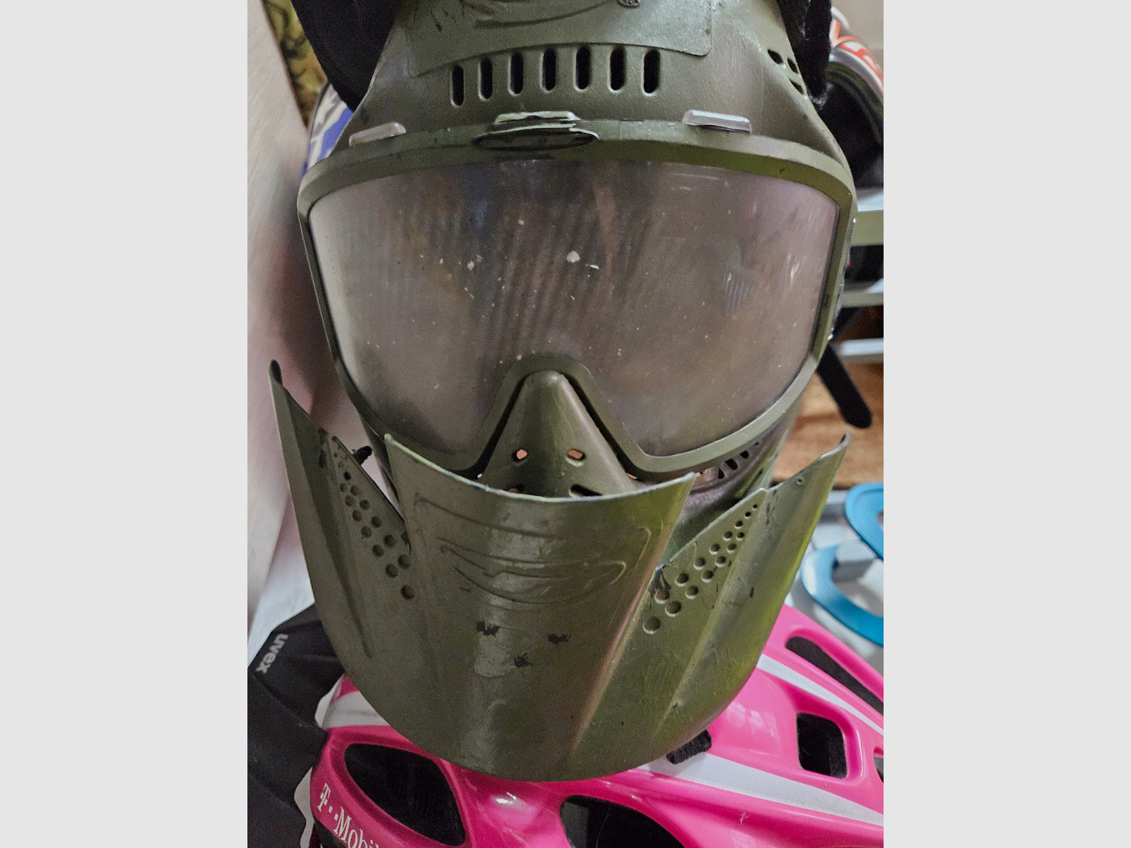 Paintball Pistole + Magazin mit Kugeln + Maske ,Verkauf oder Tausch !