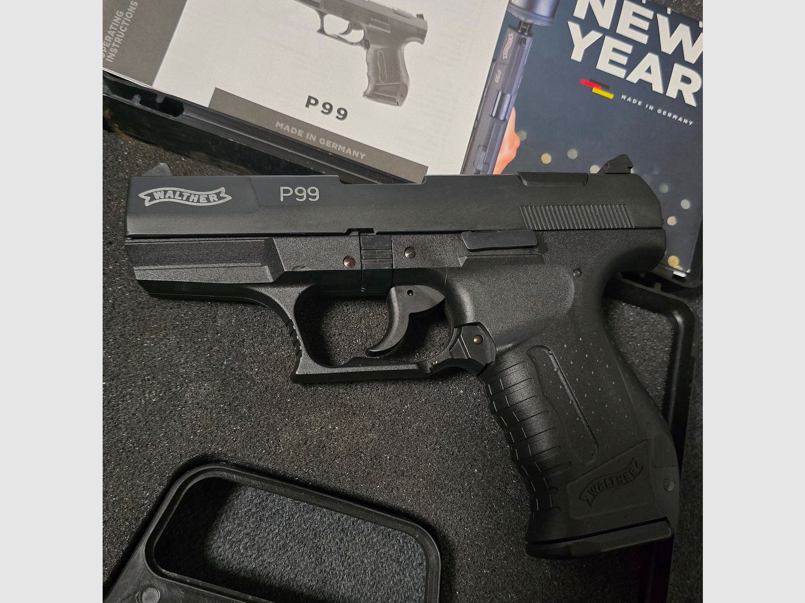 Walther P99 blank firing 9mm PAK