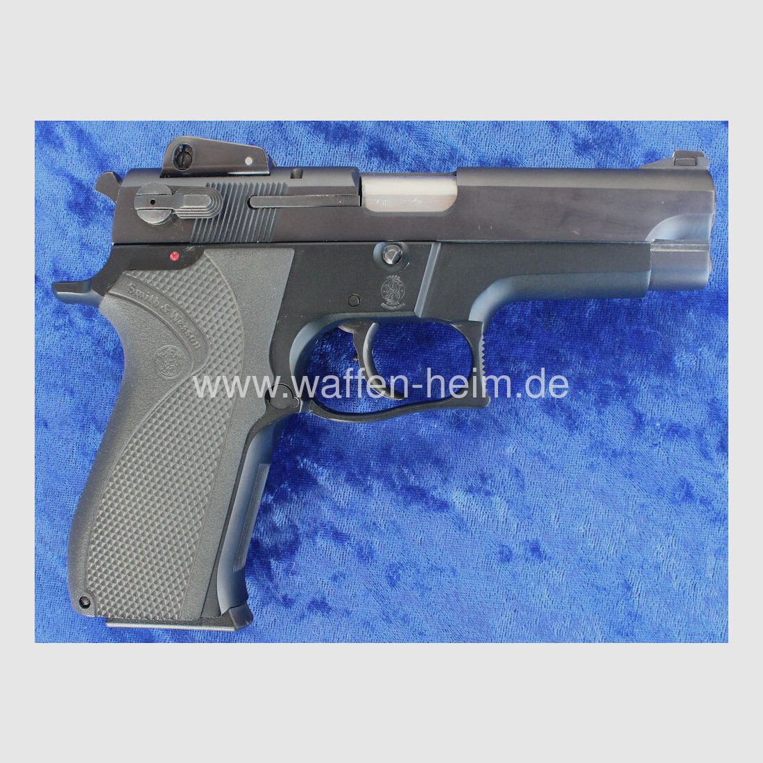 Smith & Wesson 5904