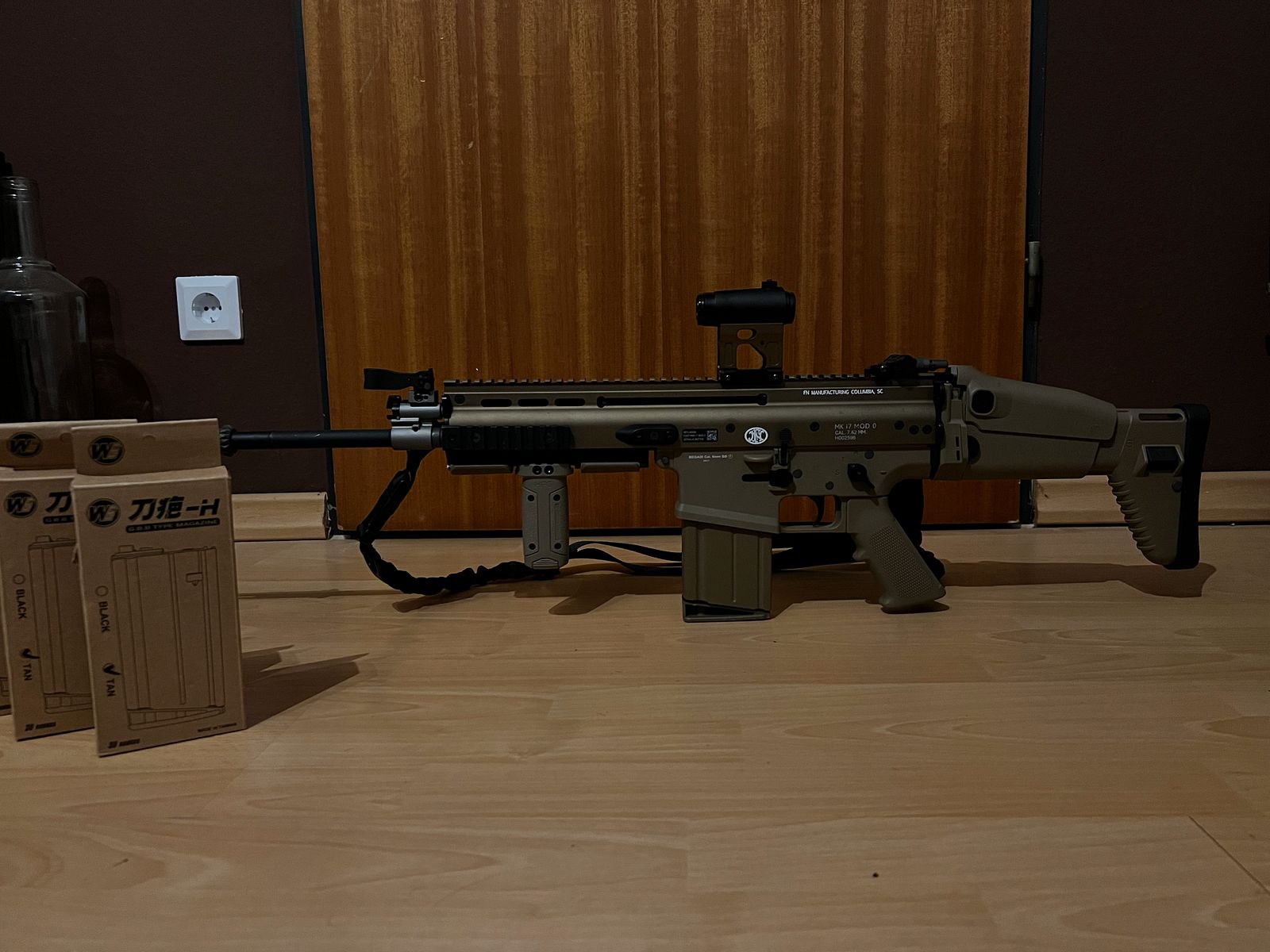WE FN Herstal Scar H GBB mit 4 Magazinen