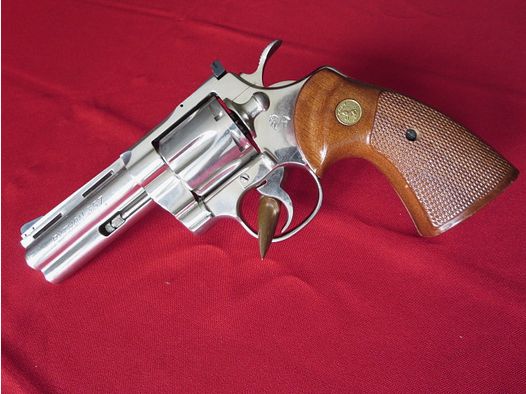 Revolver Colt Python Nickelausführung 357 Magnum