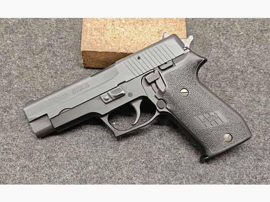 Sig Sauer P220