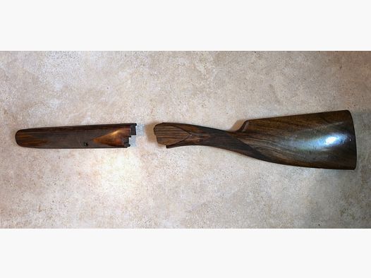 FN B25 visbuik-kolf met voorhand