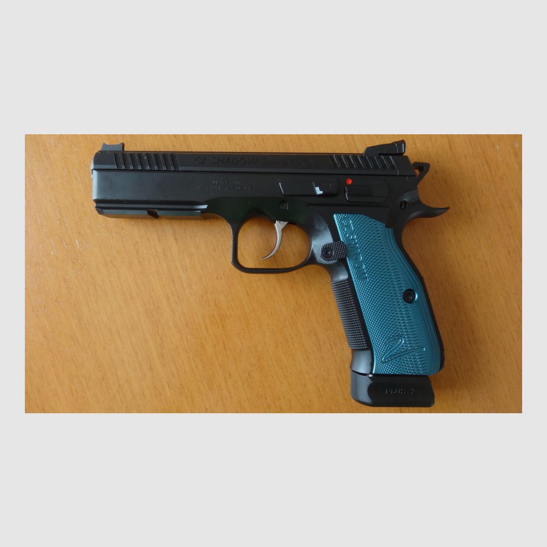 CZ-Checa SL-Pistola CZ 75 Shadow 2 DA