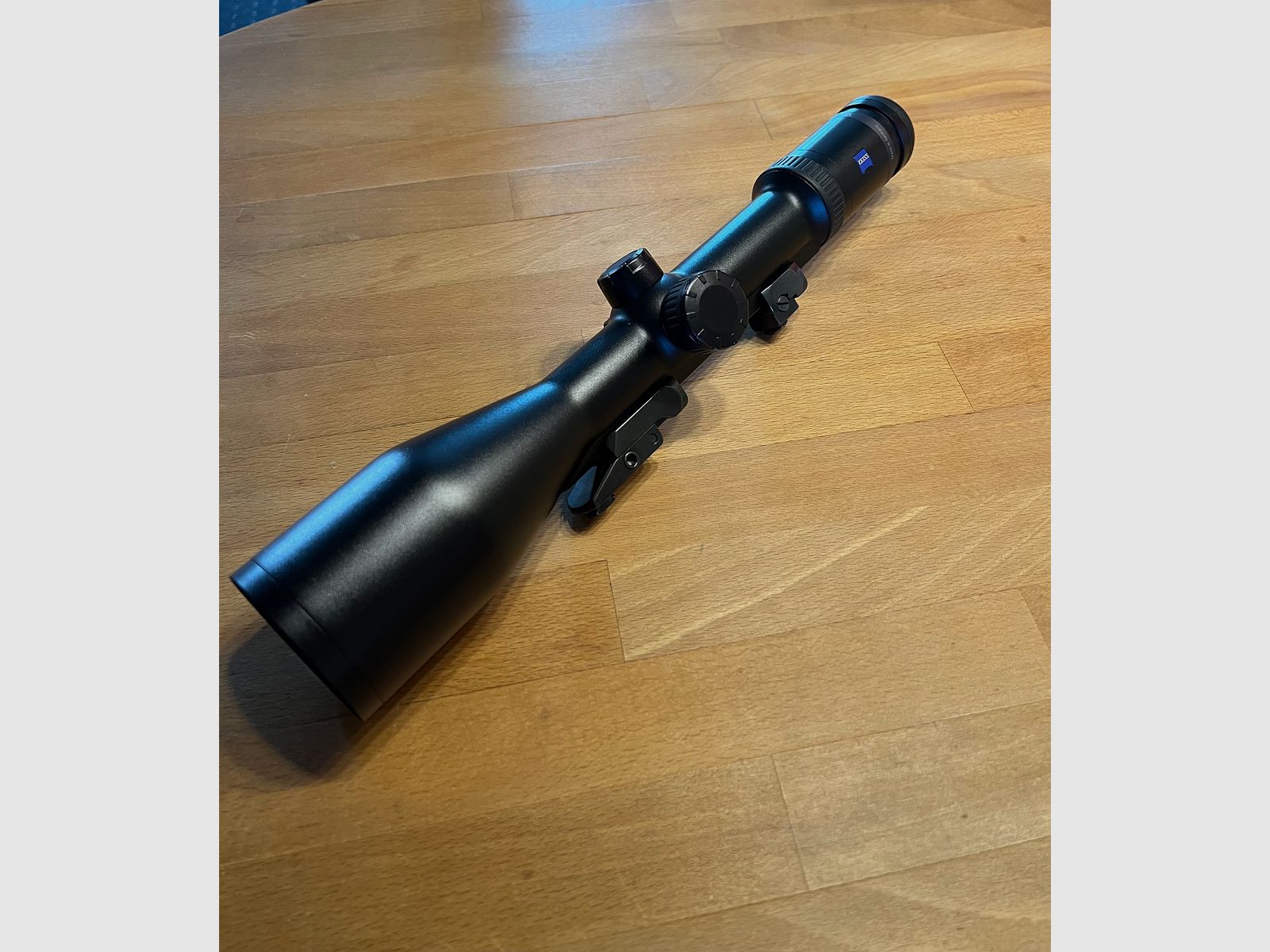 Zeiss Victory HT 3-12x56 LA60 mit Innenschiene