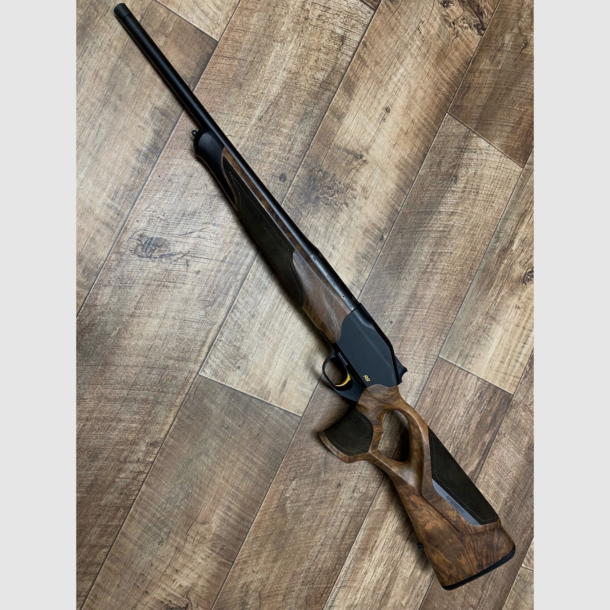 Blaser R8 Success HK 6 mat huilé version spéciale cuir de cerf .308win