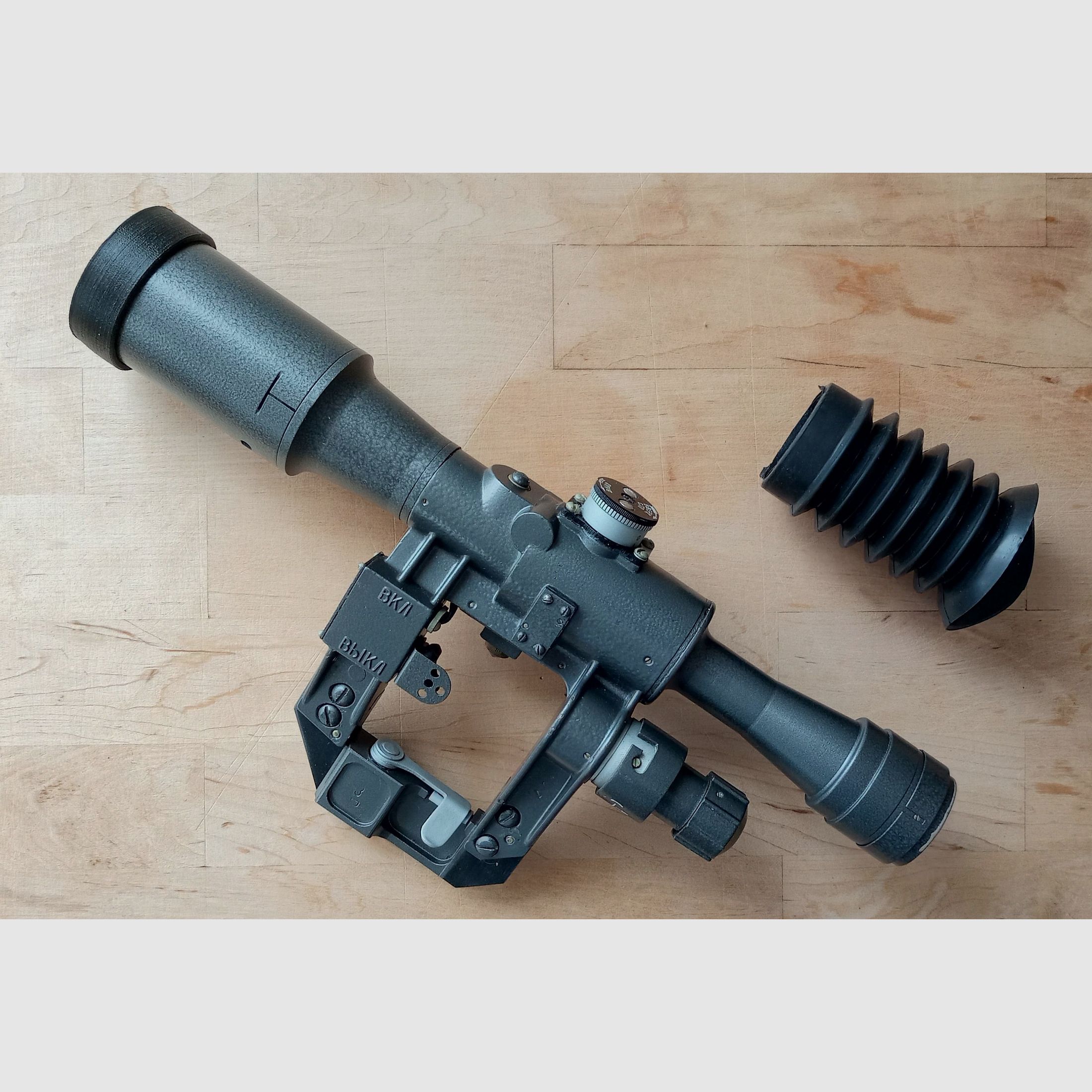 Offre d’échange : 6x36-1 russe NPZ PO avec pince universelle pour rail latéral AK et SVD / très bon état / éclairage fonctionne // lunette Optik AKM AK74 AK-100 / Saiga / Tigr / PSL