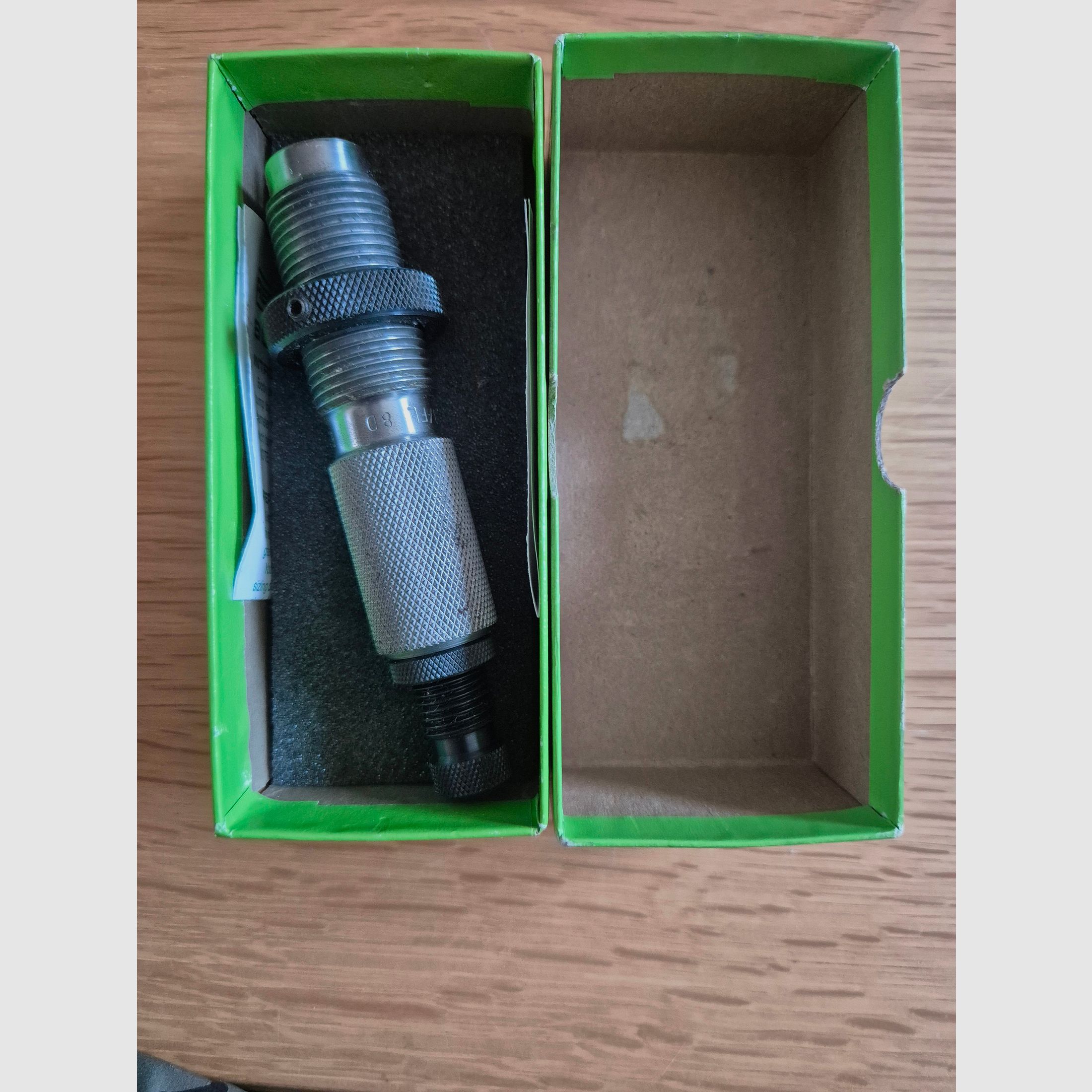Matriz de calibración con perno de disparador/expulsor, imagen 3 de 7