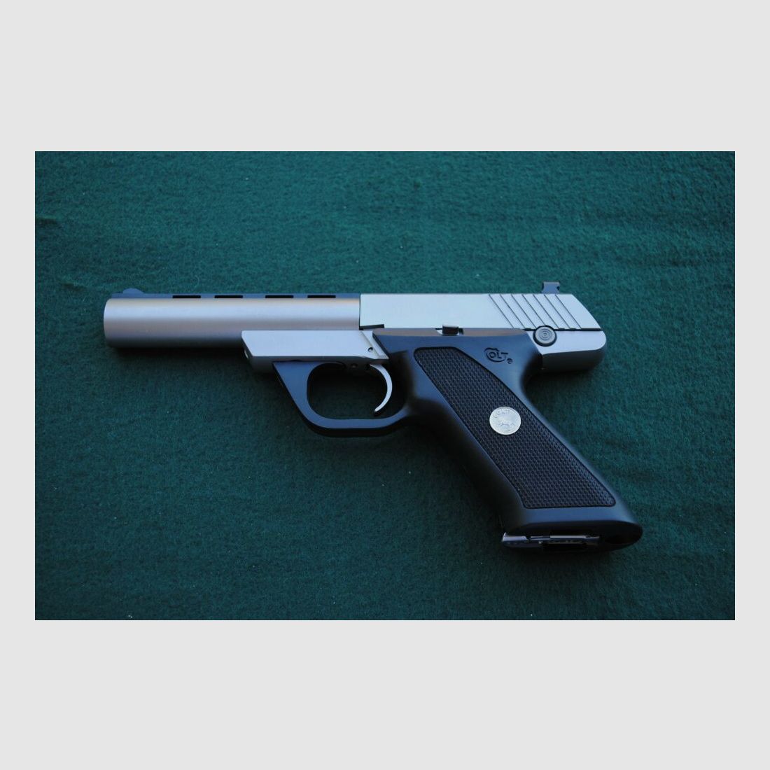 Colt Mod. 22 Pistola sportiva, con tutti i documenti nella scatola originale, immagine 2 di 10