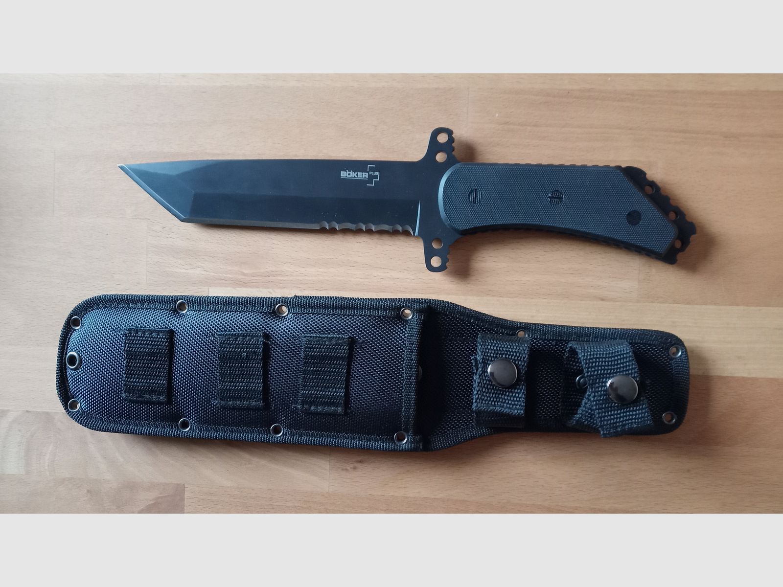 Tactical knife Armed Forces Tanto Fixed Böker Plus