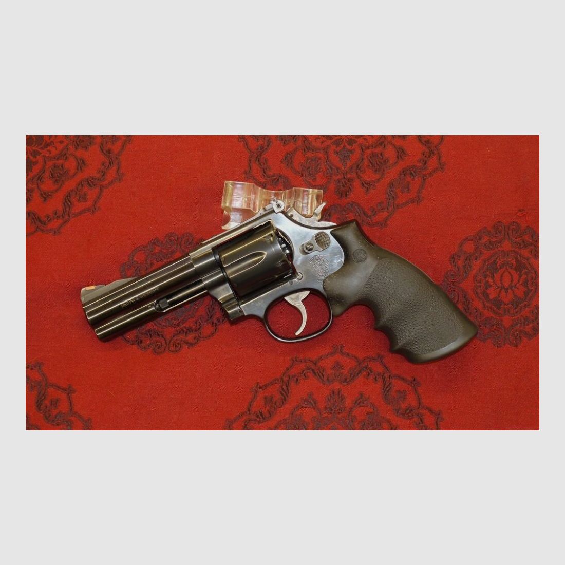 Smith & Wesson 586-4