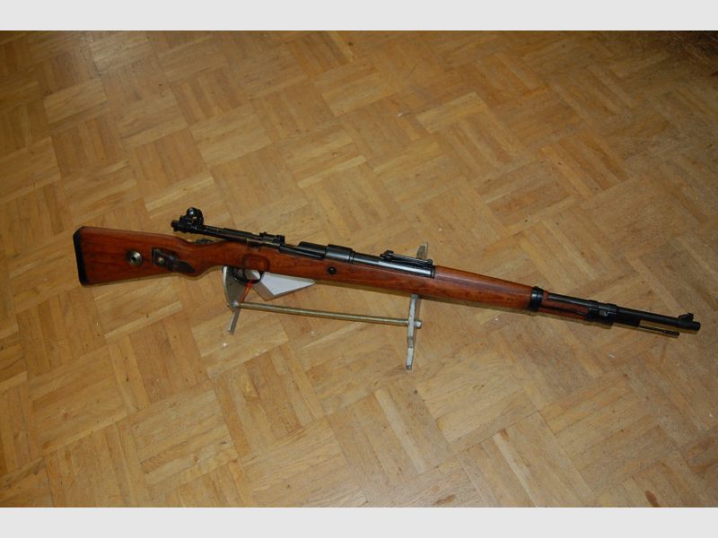 Rep. Büchse Yugo Mauser 98 Kal 8x57IS Bestzustand mit Top Lauf