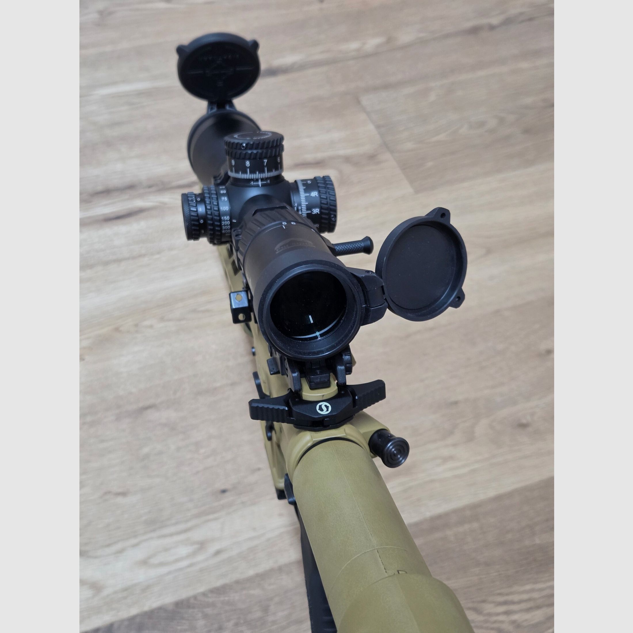 Schmeisser AR15 DMR FDE mit Sightmark 5-30×56 Komplettset, Bild 3 von 4