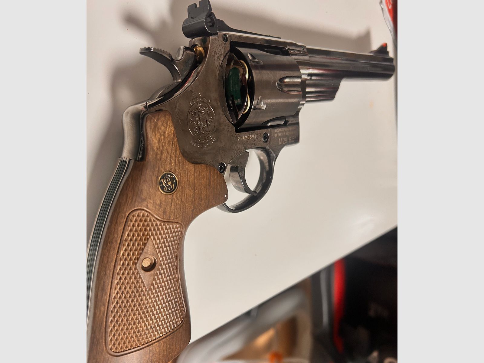 Smith & Wesson M29 CO₂ Revolver (6.5” barrel)// NEW NEW. • Metal: Silver / Stainless steel look