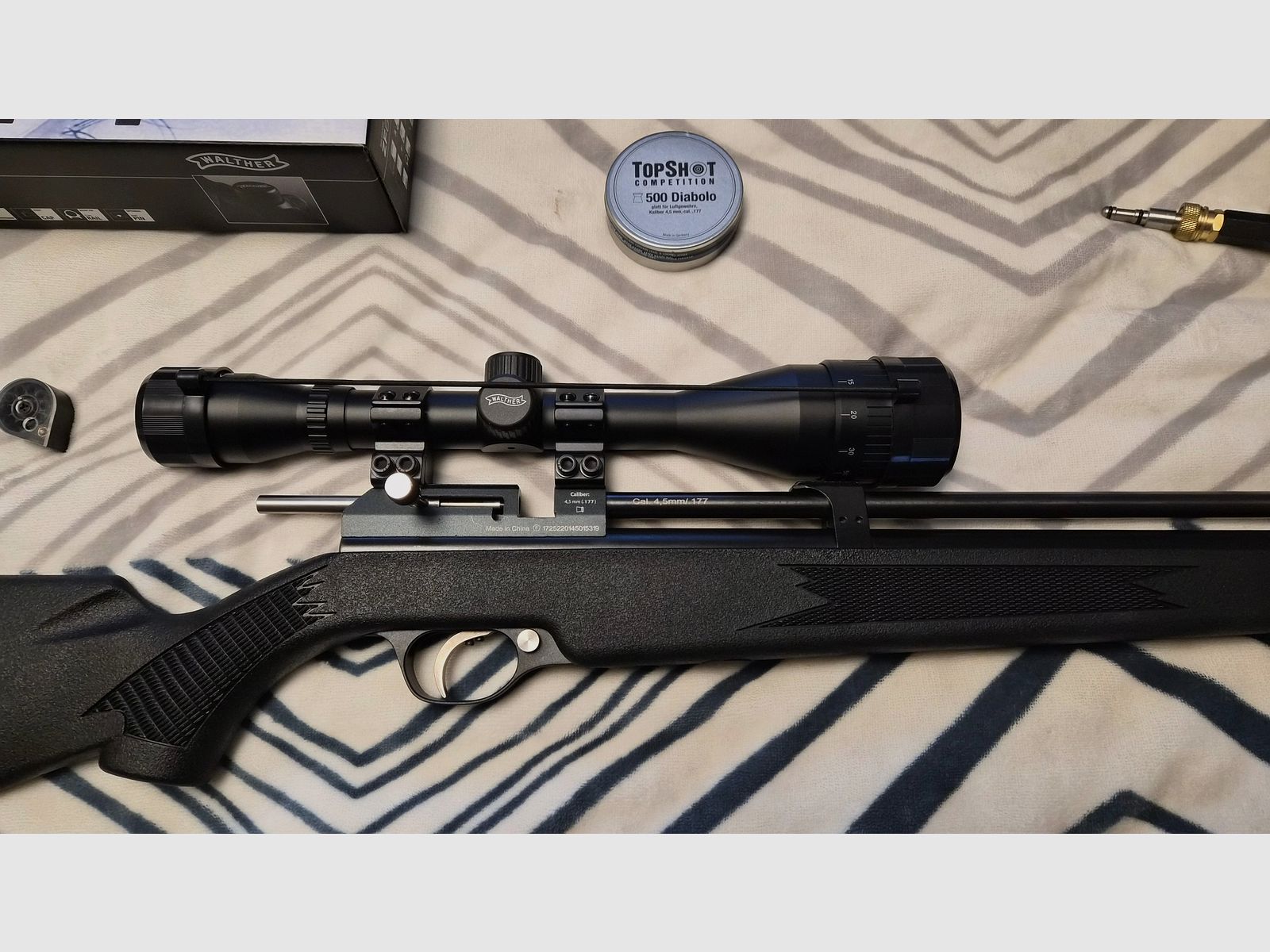 DIANA Stormrider Kaliber 4.5 mit Zielfernrohr und Pressluftpumpe