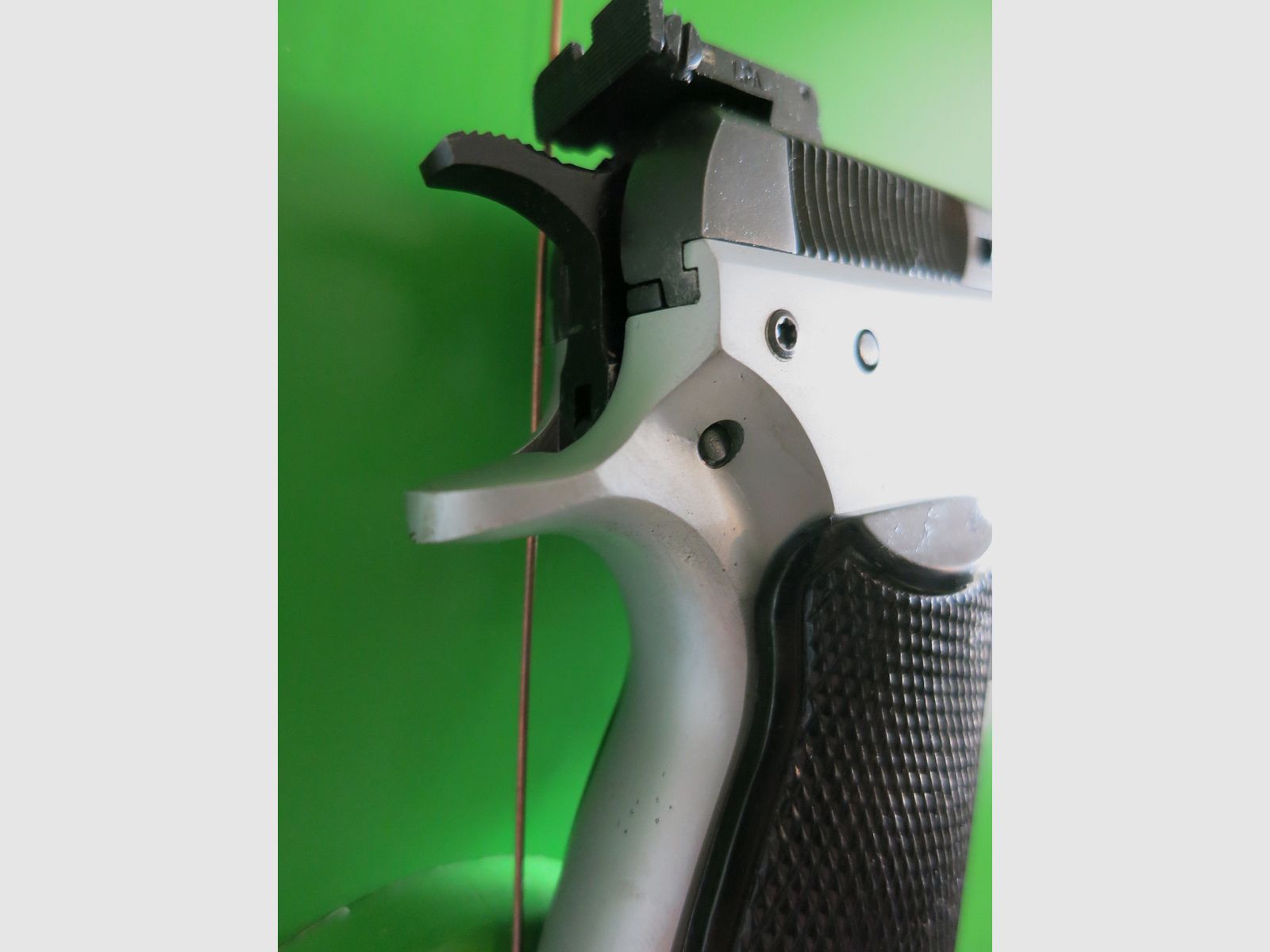 Brünner CZ75 DUO TONE bzw. ČZ 75 (Česká zbrojovka), halbauto. Selbstladepistole Kaliber 9 × 19 mm       #36